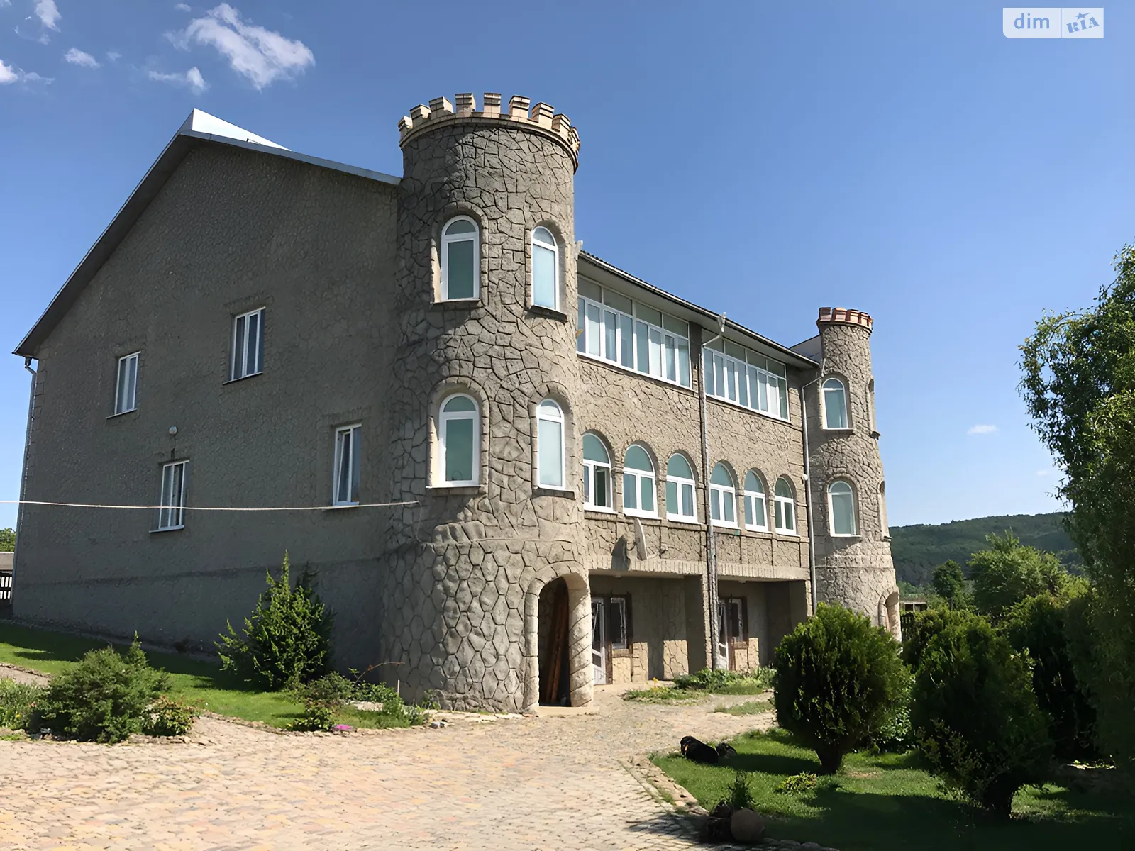 Продається будинок 3 поверховий 750 кв. м з терасою, цена: 320000 $ - фото 1