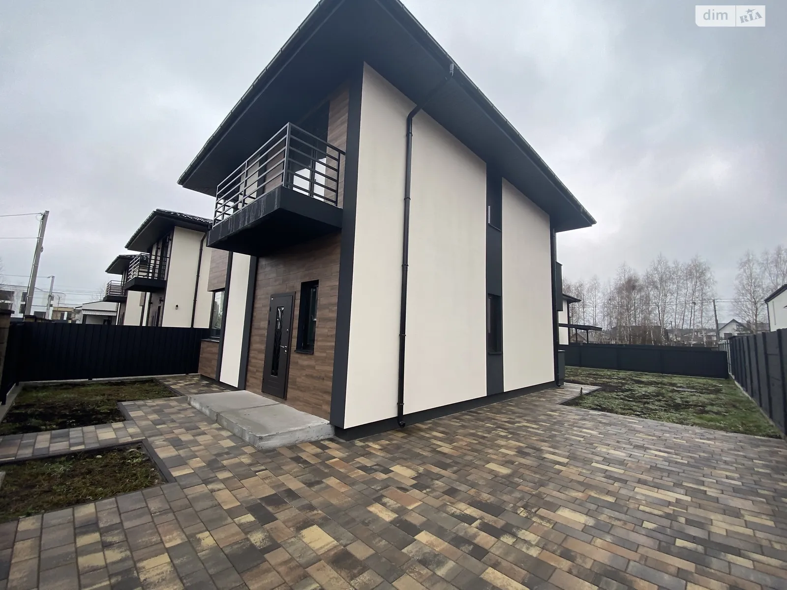 Продается дом на 2 этажа 120 кв. м с мансардой, цена: 114000 $ - фото 1