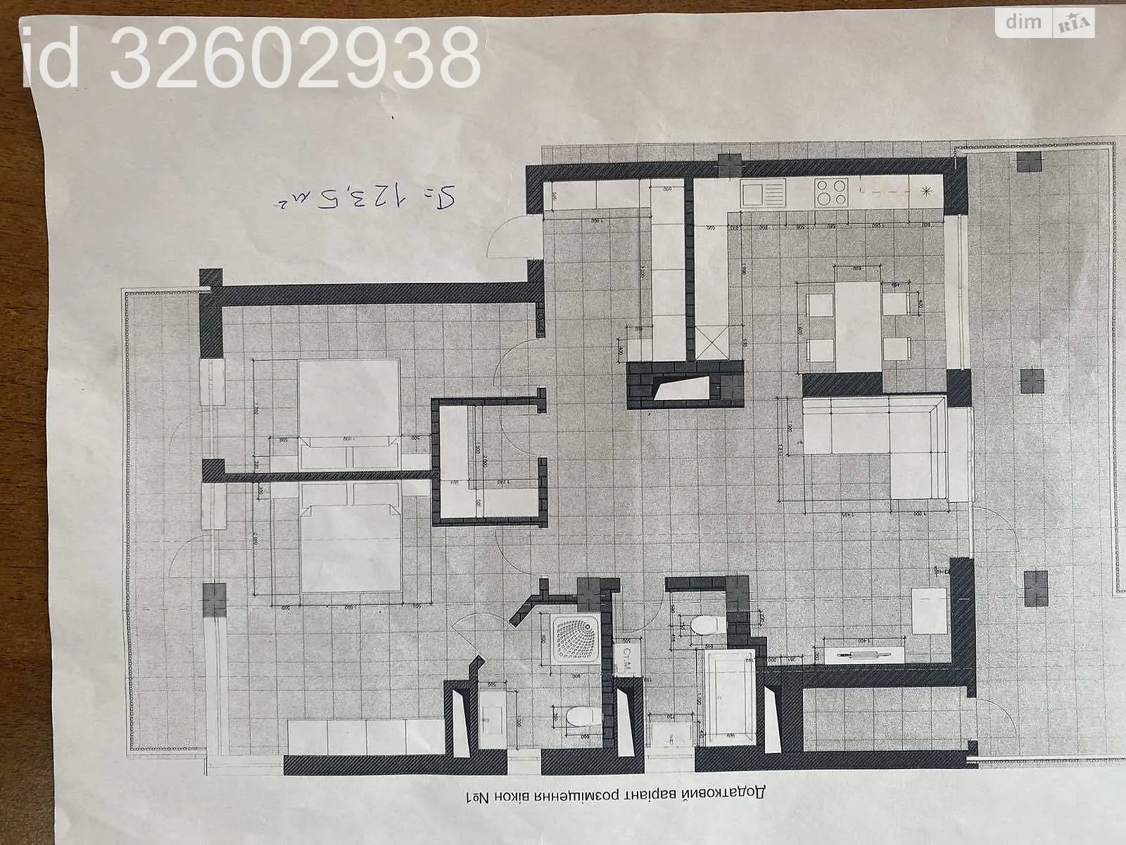 Продається 5-кімнатна квартира 123.5 кв. м у Ужгороді, цена: 150000 $ - фото 1