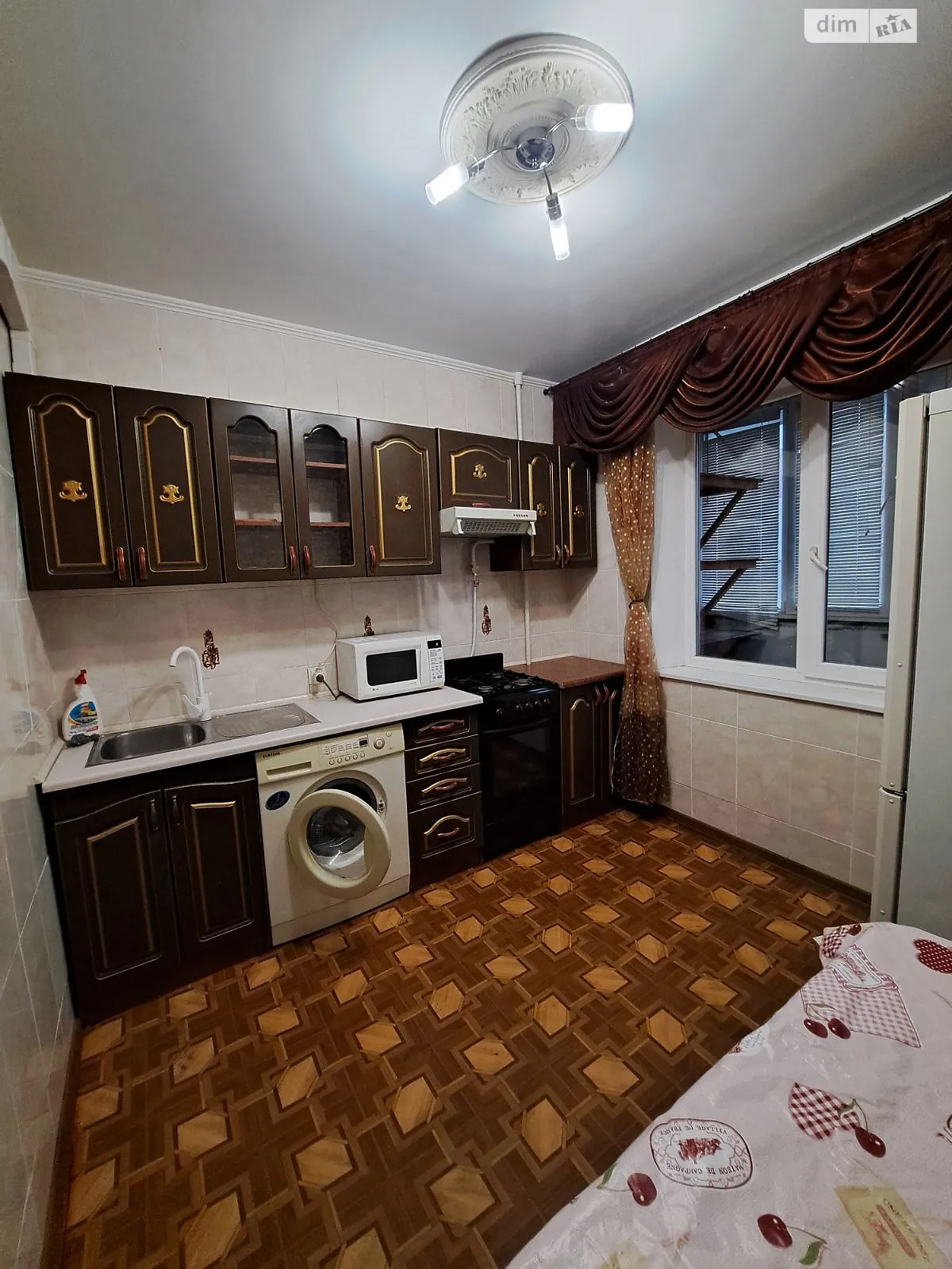 Сдается в аренду 1-комнатная квартира 42 кв. м в Николаеве, ул. Колодезная - фото 1
