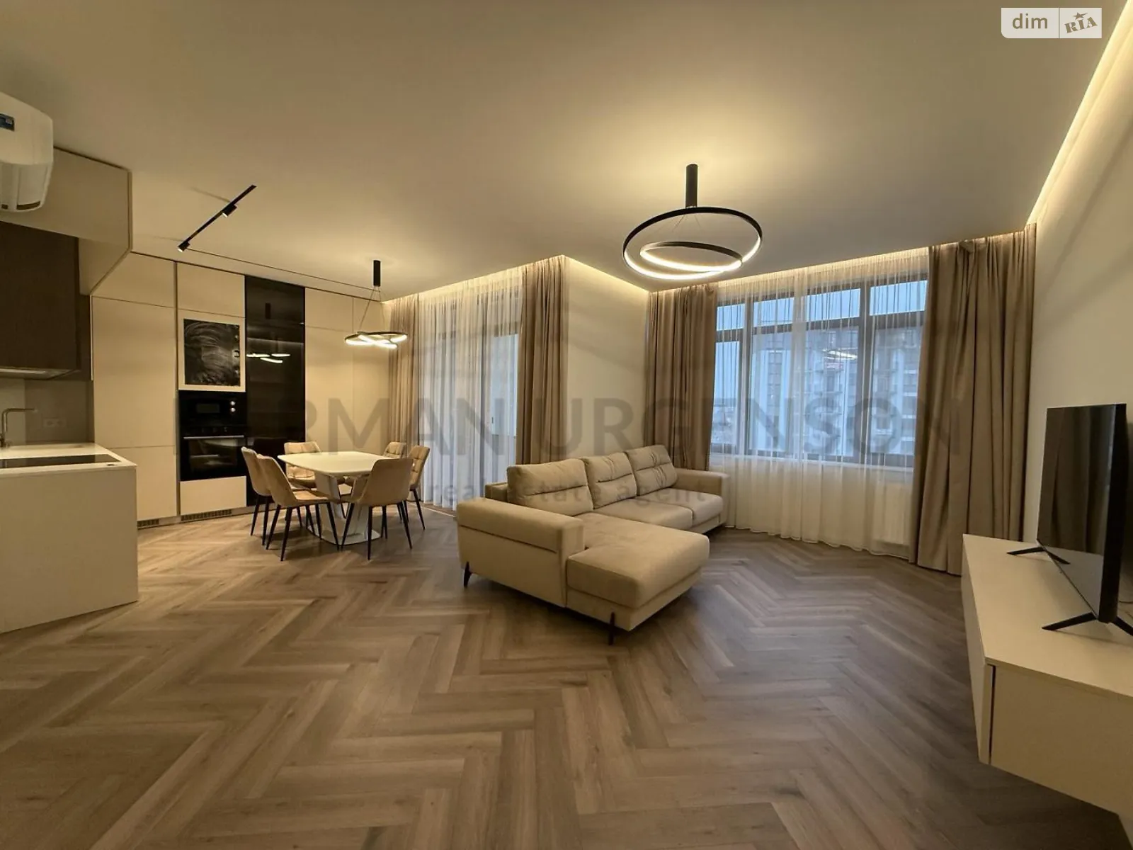 Продается 2-комнатная квартира 74 кв. м в Ужгороде, наб. Славянская, 25 - фото 1