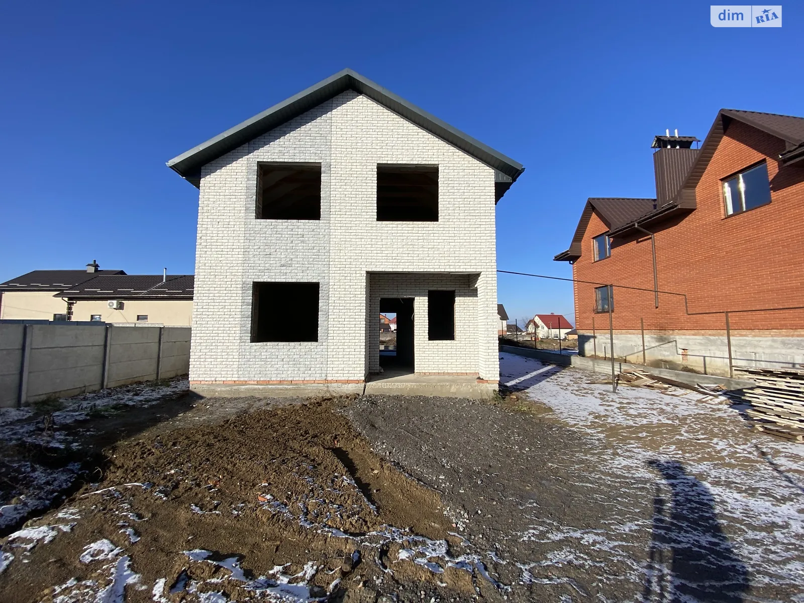 Продается дом на 2 этажа 126 кв. м с мансардой, цена: 91890 $ - фото 1