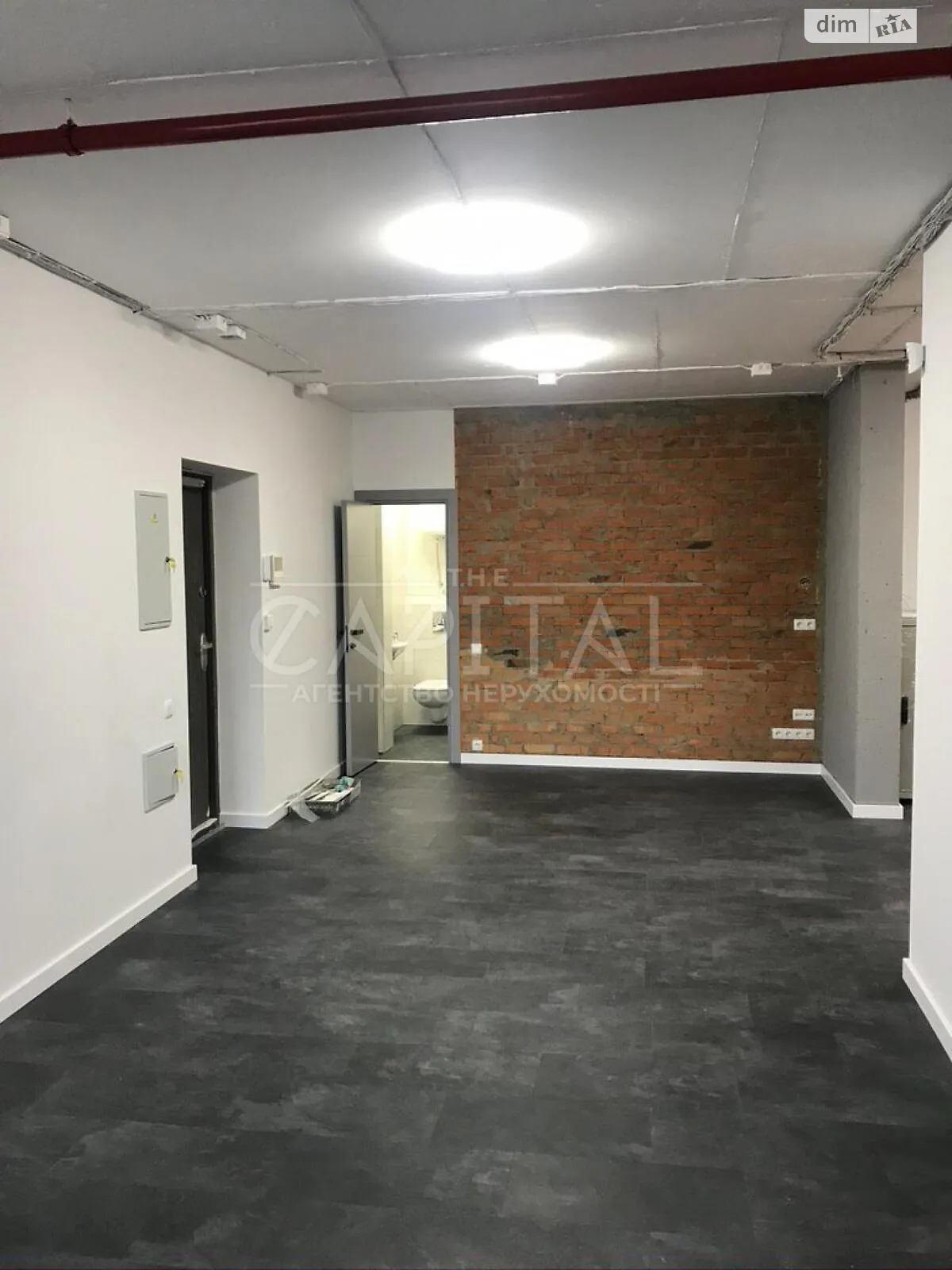 Сдается в аренду офис 157 кв. м в бизнес-центре, цена: 1210 $ - фото 1