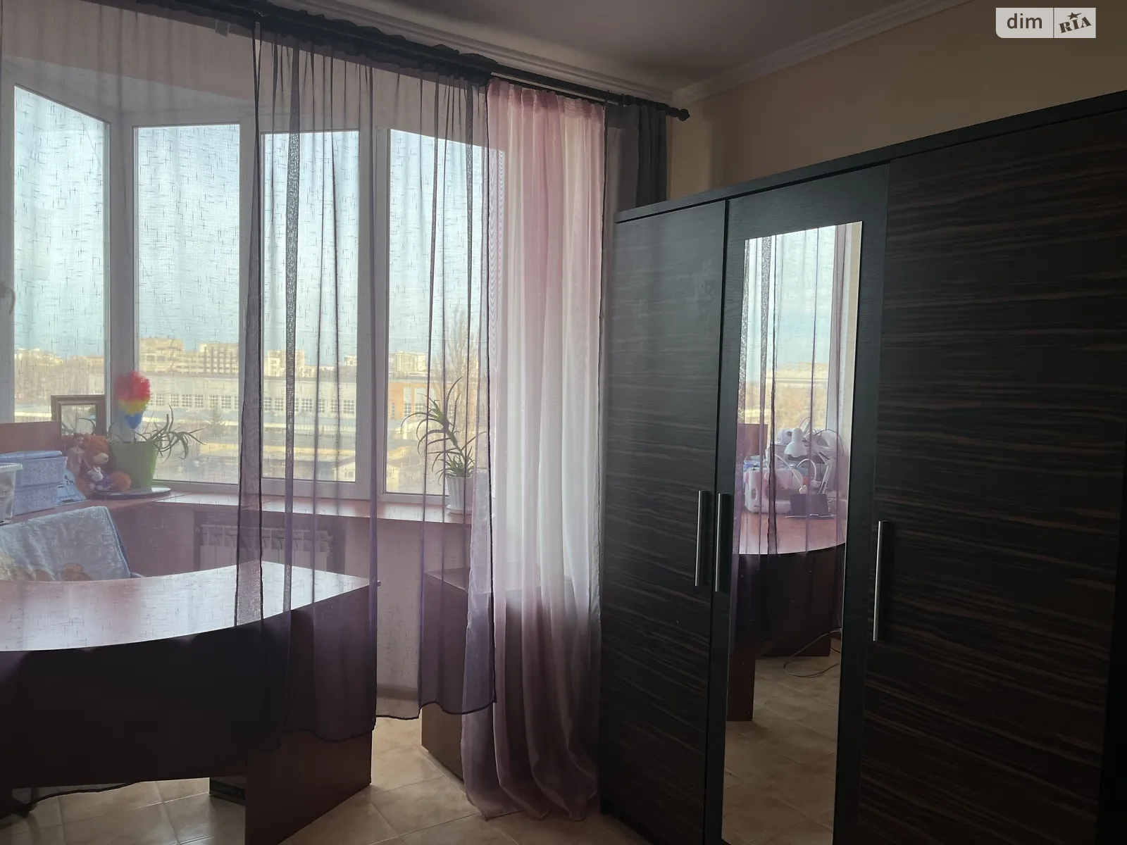 Продається 3-кімнатна квартира 93 кв. м у Києві, вул. Хмельницька, 10 - фото 1