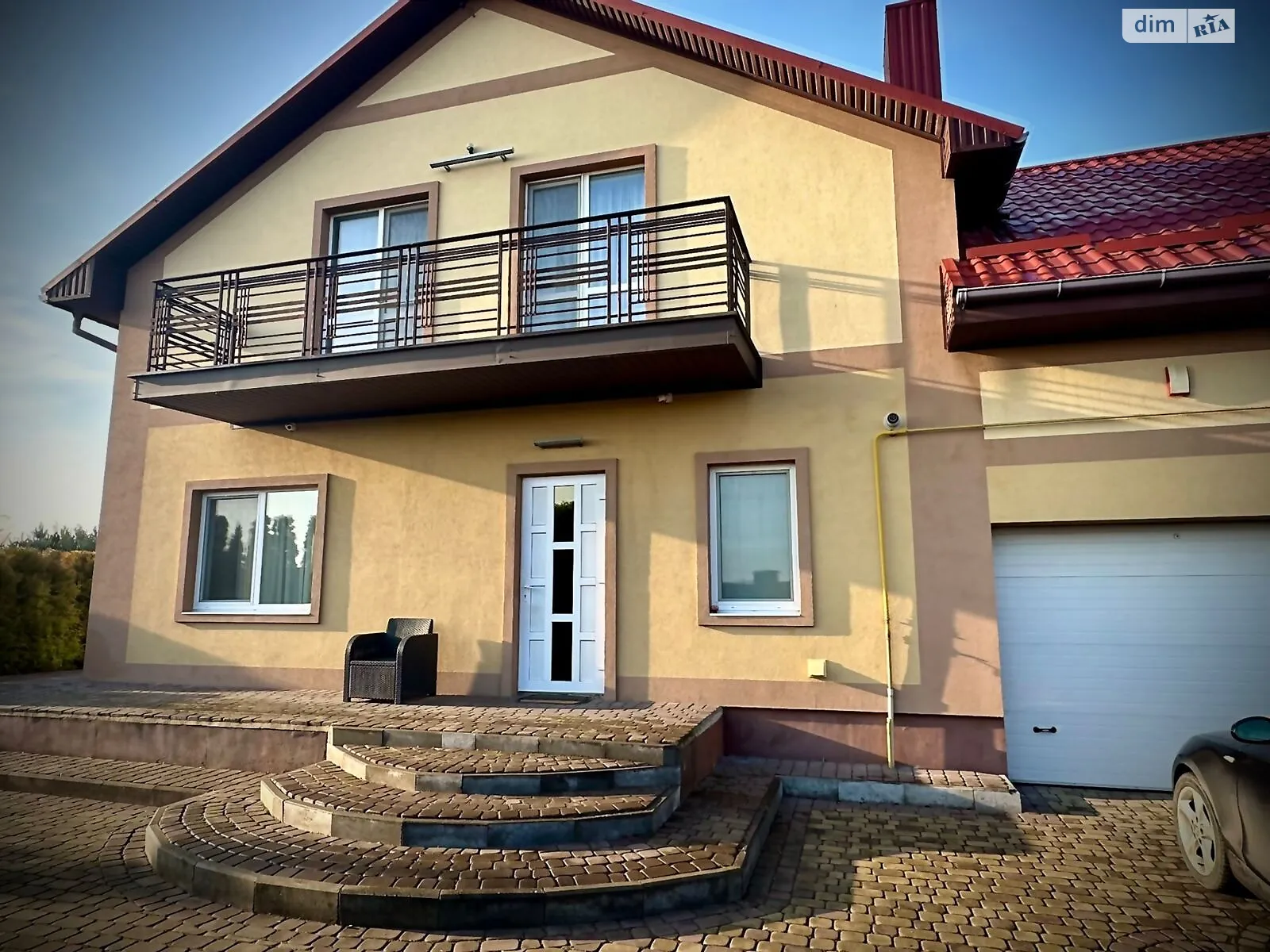 Продается дом на 2 этажа 214.1 кв. м с балконом, цена: 260000 $ - фото 1