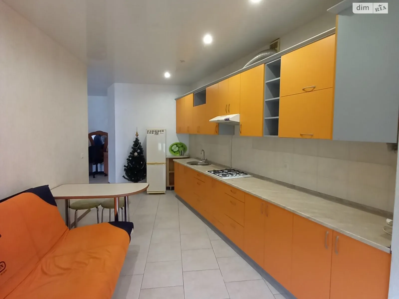 Продается 1-комнатная квартира 45.6 кв. м в Ивано-Франковске, ул. Джохара Дудаева - фото 1