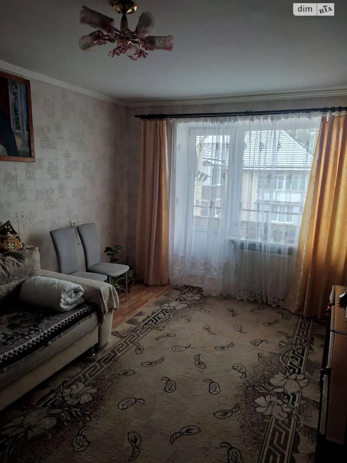 Продается 3-комнатная квартира 61.3 кв. м в Тлумаче, ул. Тараса Шевченко - фото 1