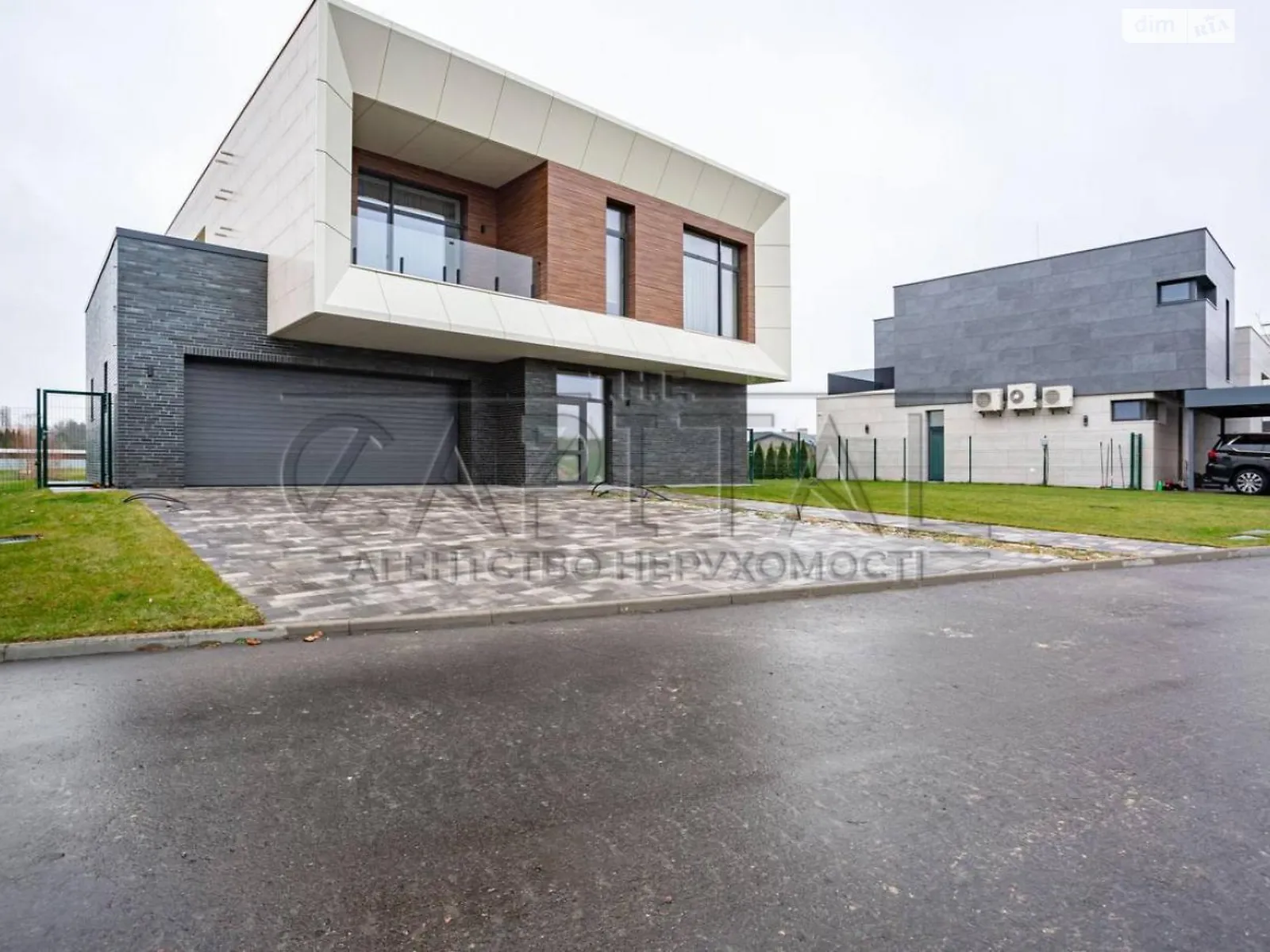 Продается дом на 2 этажа 366.4 кв. м с камином, цена: 1200000 $ - фото 1