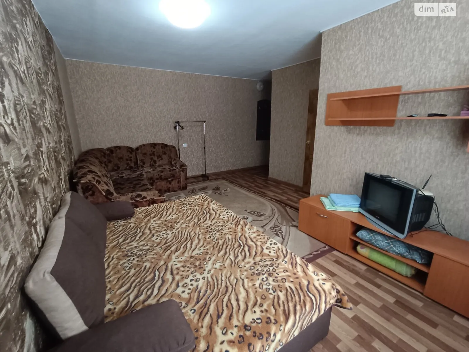 Сдается в аренду 1-комнатная квартира в Каменском, ул. Сачка, 16 - фото 1