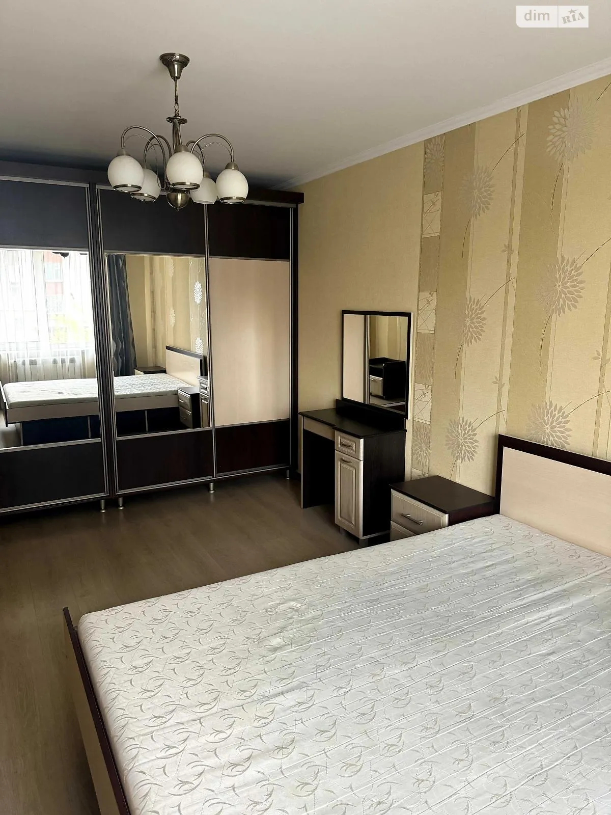 Здається в оренду 2-кімнатна квартира 56 кв. м у Львові, вул. Хмельницького Богдана - фото 1