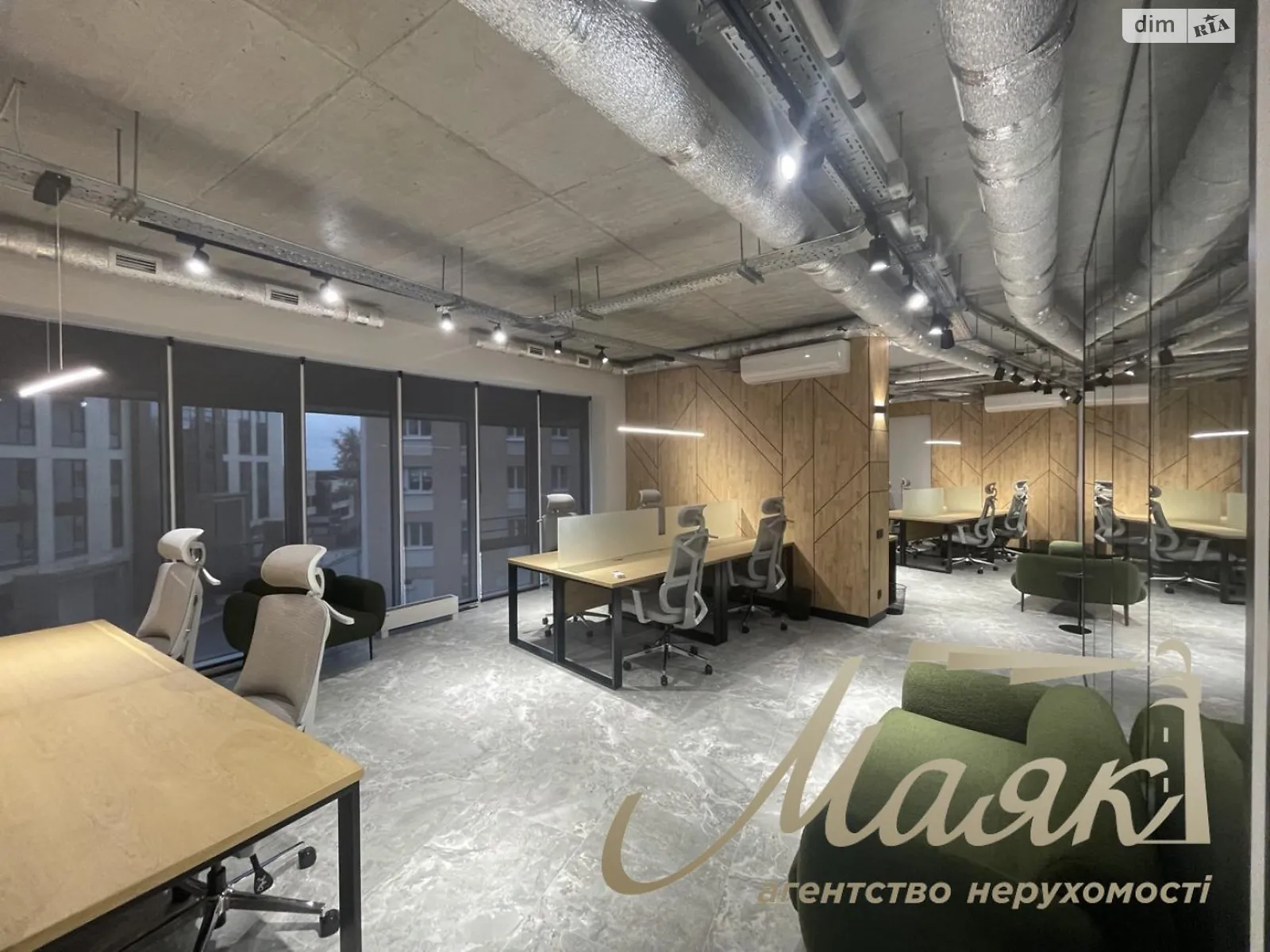 Здається в оренду офіс 120 кв. м в бізнес-центрі, цена: 4200 $ - фото 1