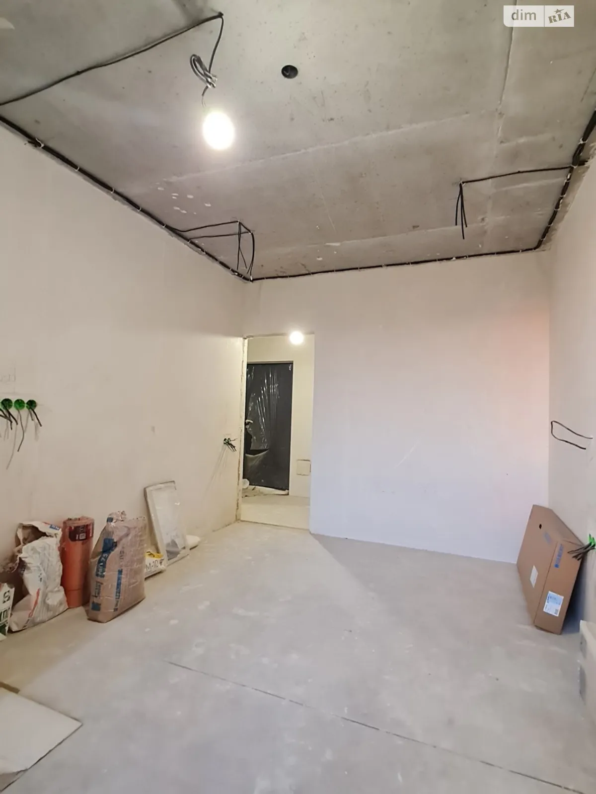 Продается 1-комнатная квартира 41 кв. м в Киеве, ул. Кадетский Гай, 10 - фото 1