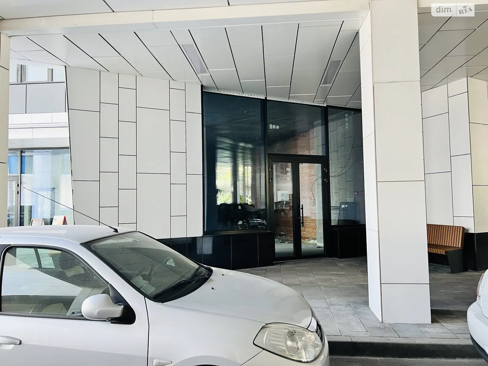 Здається в оренду приміщення вільного призначення 90.7 кв. м в 24-поверховій будівлі, цена: 1274 $ - фото 1