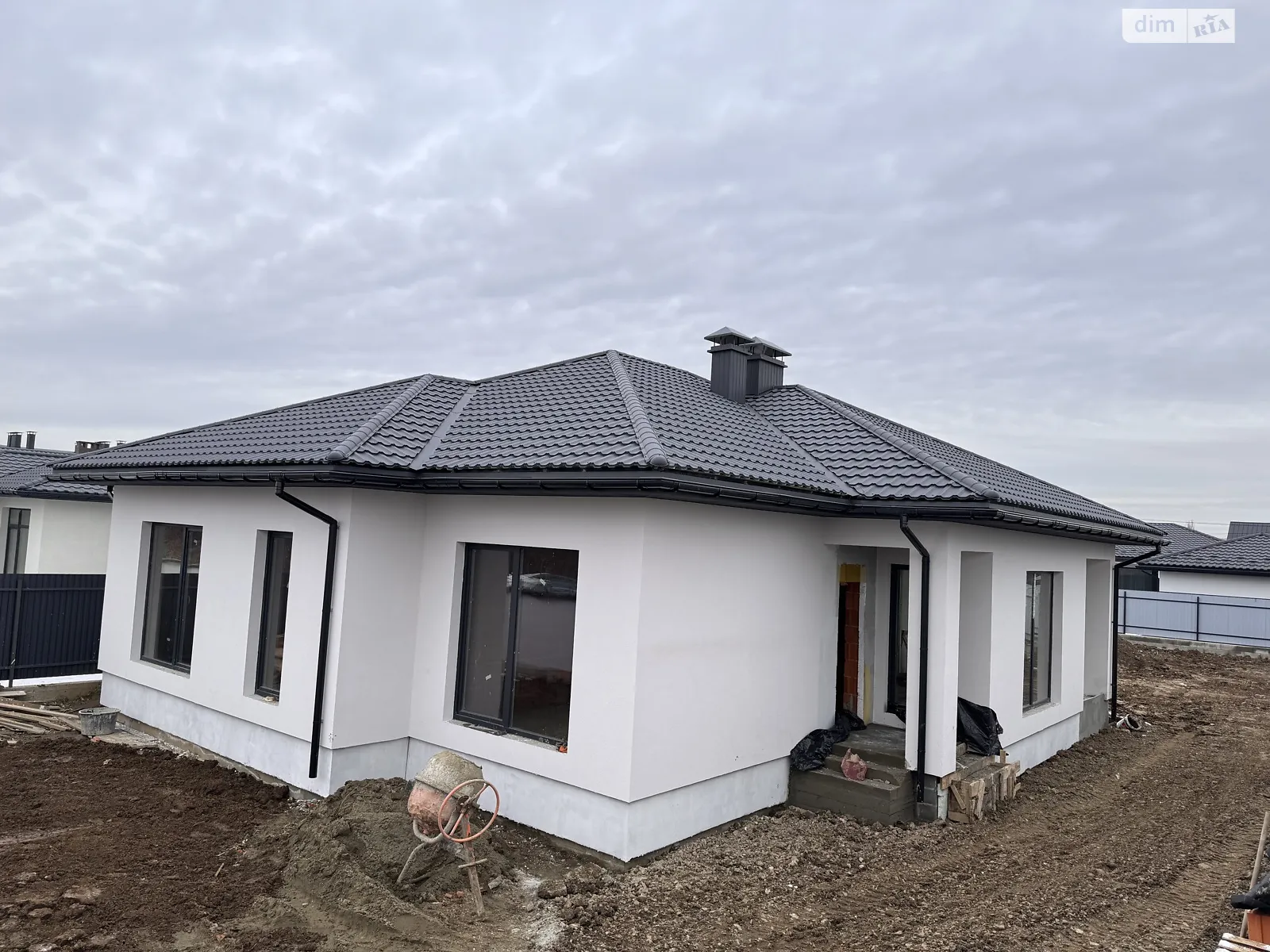 Продается одноэтажный дом 145 кв. м с участком, цена: 133000 $ - фото 1