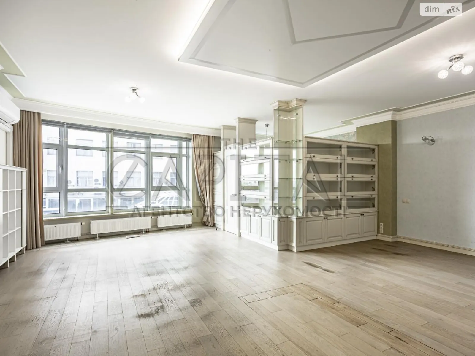 Здається в оренду офіс 136 кв. м в бізнес-центрі, цена: 1350 $ - фото 1
