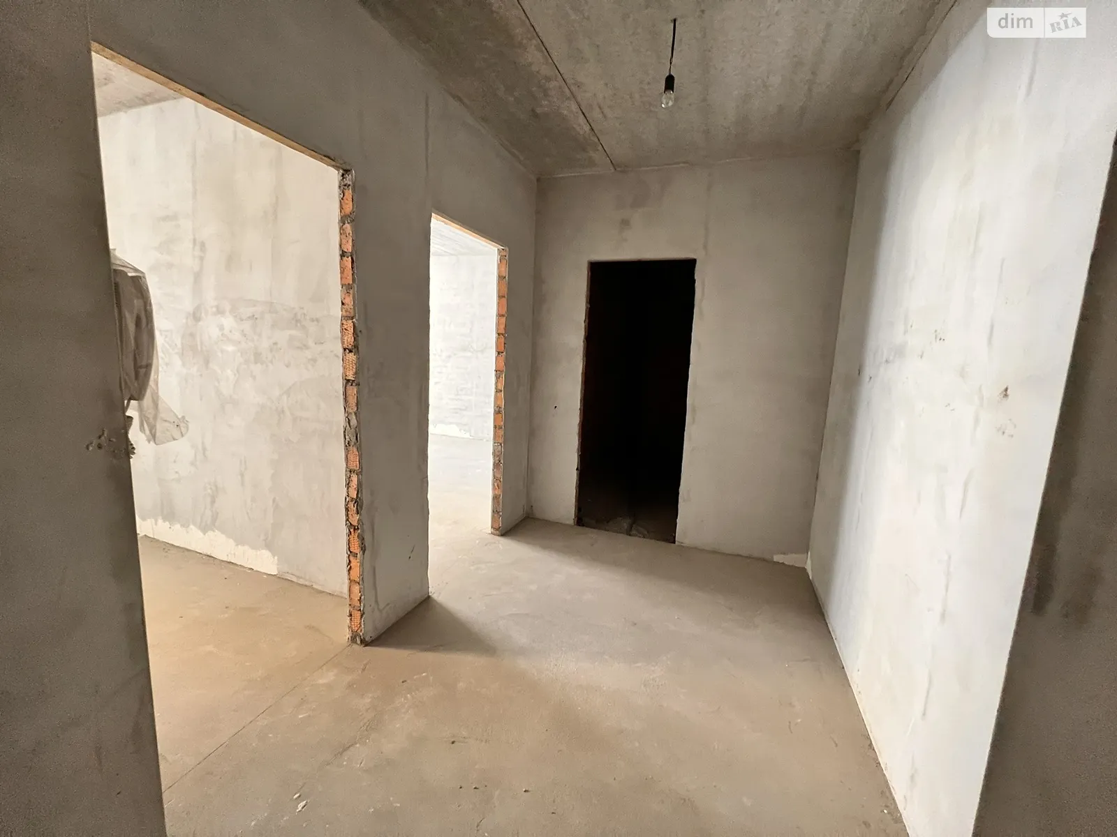 Продається 1-кімнатна квартира 51 кв. м у Хмельницькому, вул. Степана Бандери - фото 1