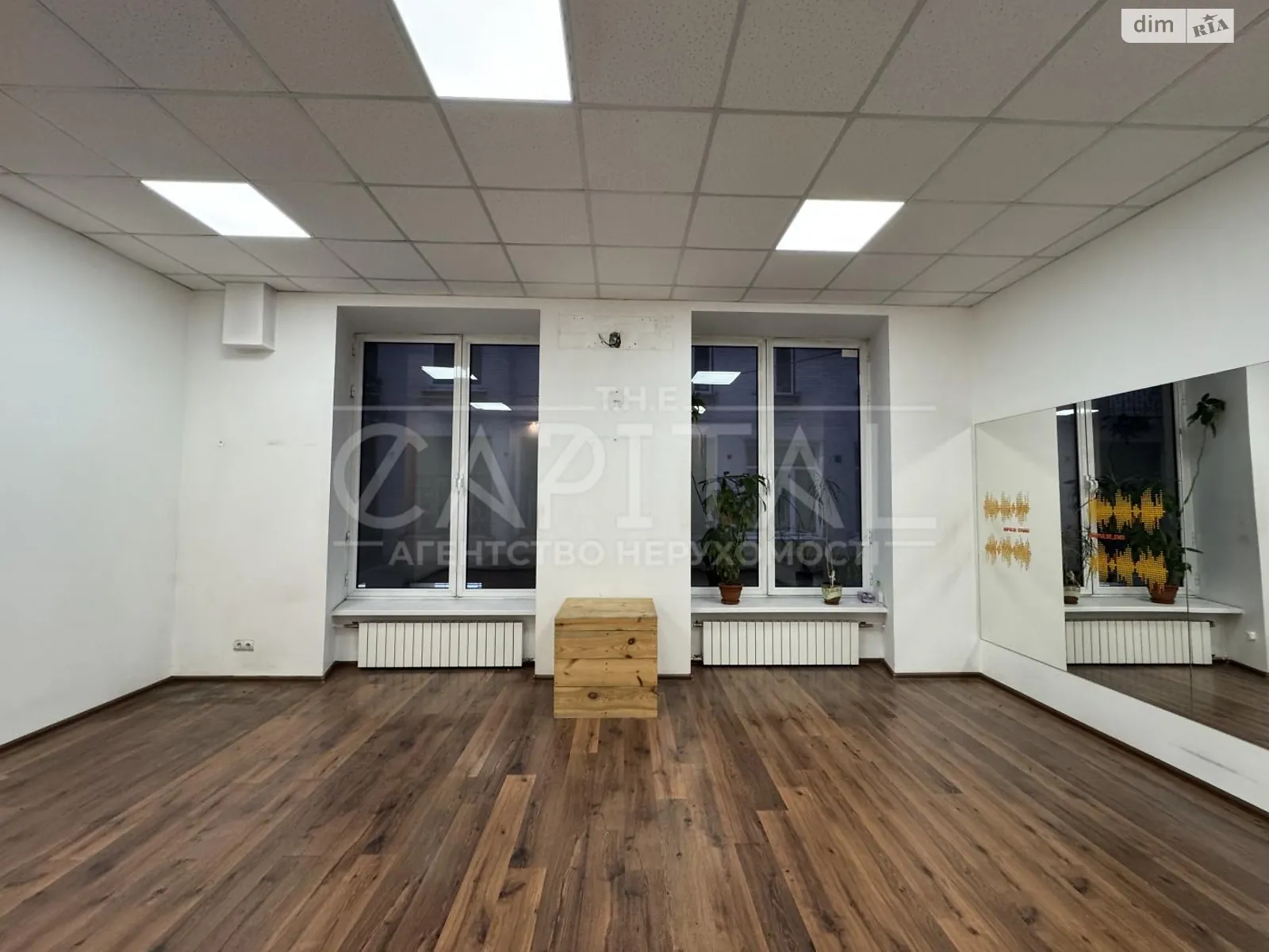 Продается помещения свободного назначения 85 кв. м в 6-этажном здании, цена: 236000 $ - фото 1
