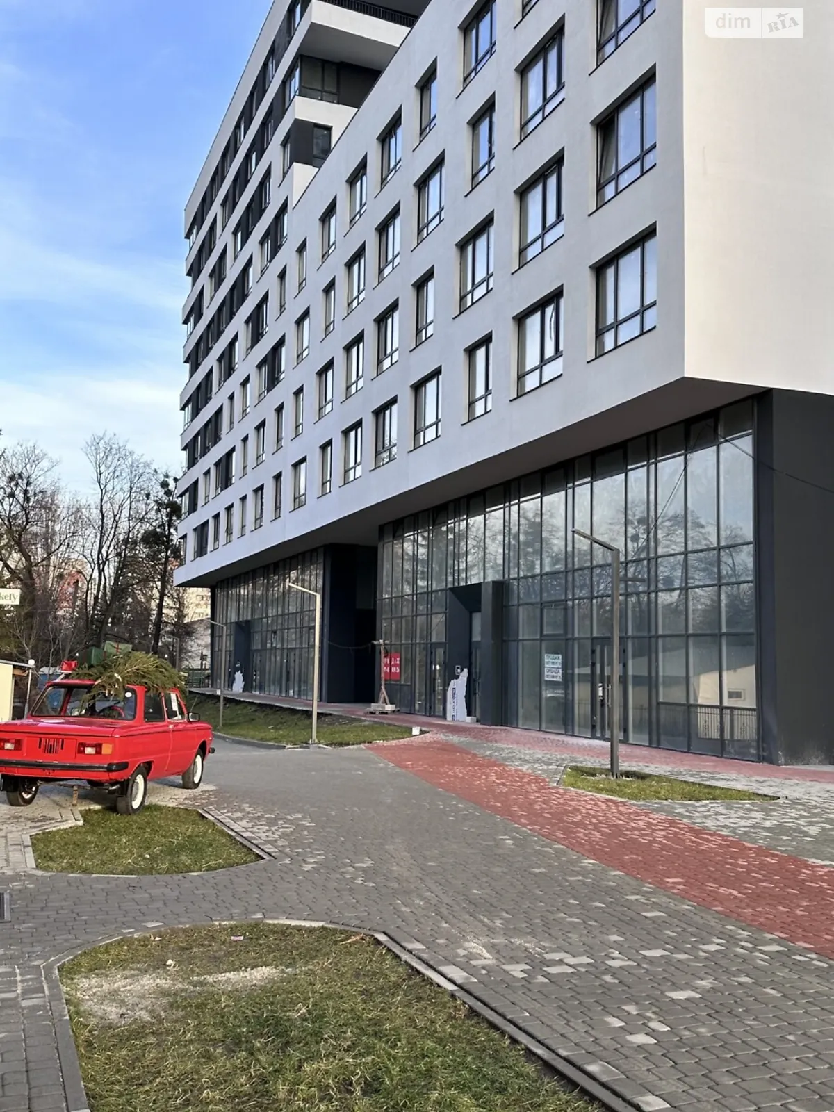 Продается 3-комнатная квартира 102 кв. м в Львове, ул. Замарстиновская, 134 - фото 1