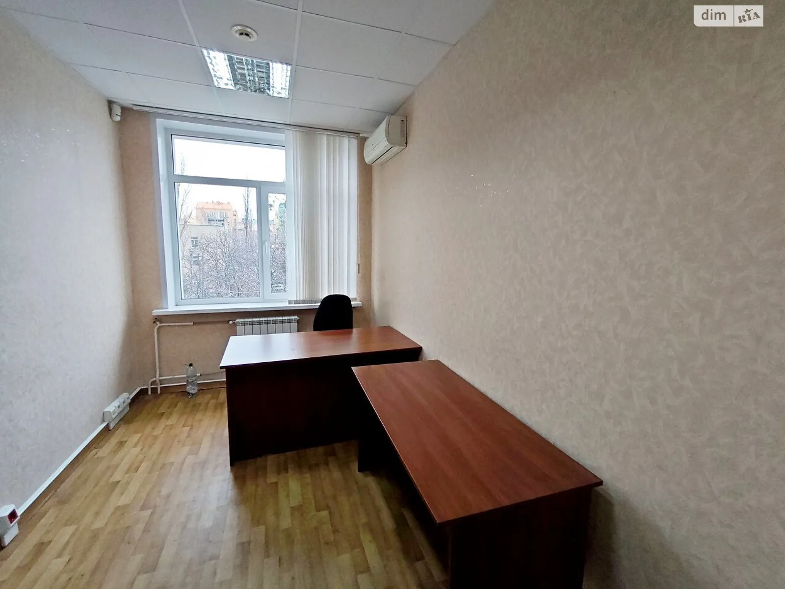 Здається в оренду офіс 12.8 кв. м в бізнес-центрі, цена: 5680 грн - фото 1