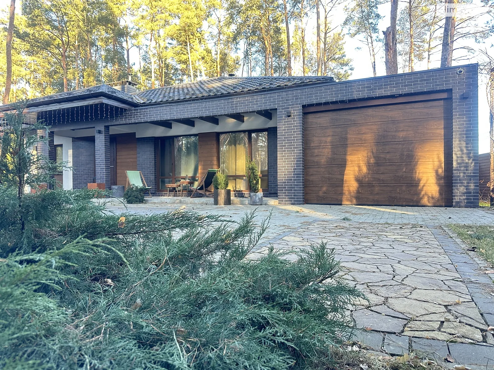 Продається одноповерховий будинок 135.6 кв. м з ділянкою, цена: 340000 € - фото 1