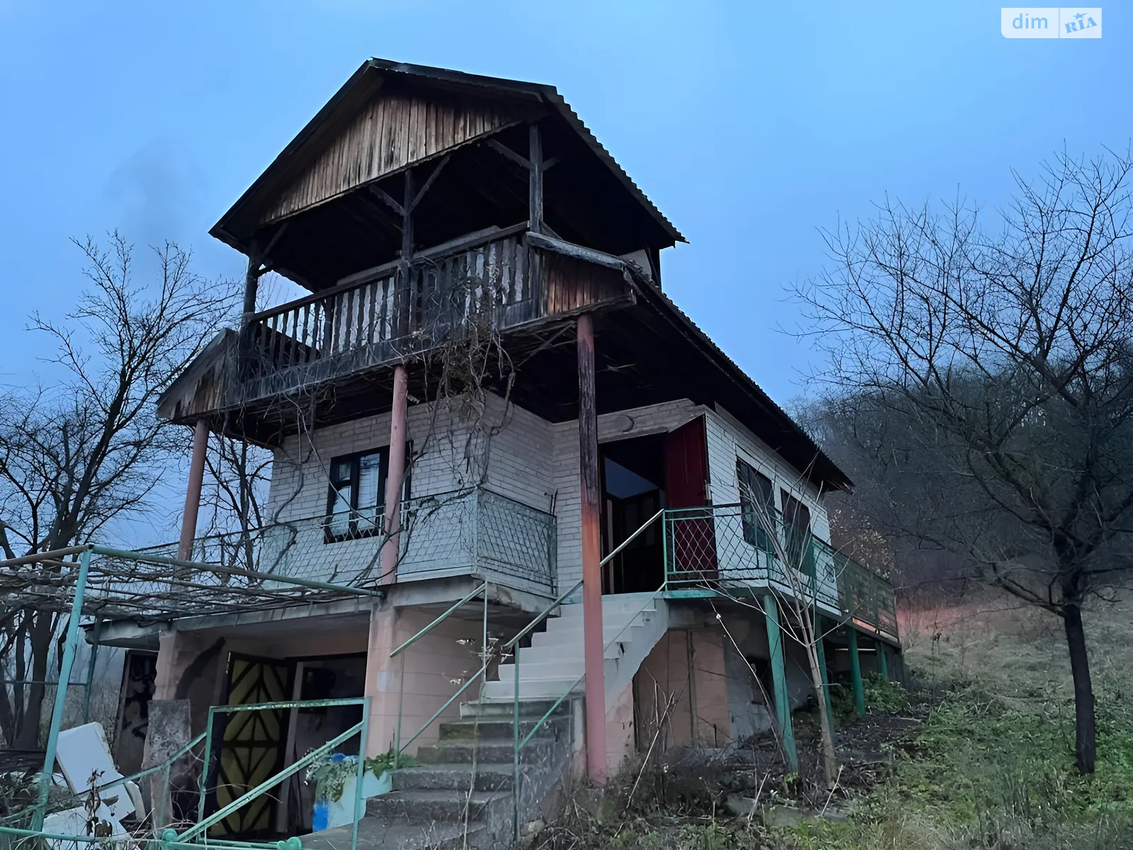 Продается дом на 2 этажа 96 кв. м с верандой, цена: 15000 $ - фото 1