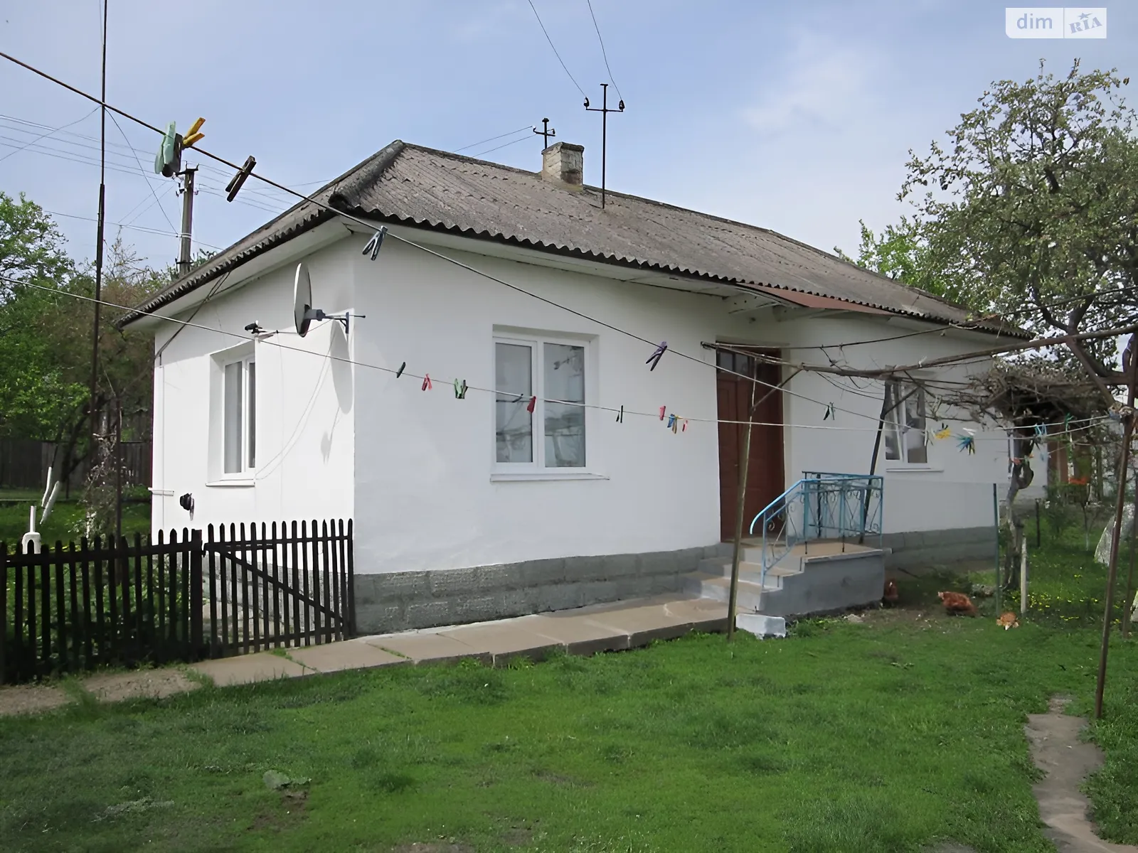 Продается одноэтажный дом 48 кв. м с гаражом, цена: 18500 $ - фото 1