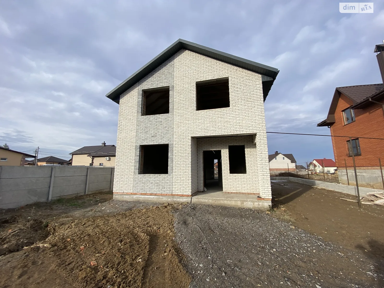 Продается дом на 2 этажа 122 кв. м с верандой, цена: 92000 $ - фото 1