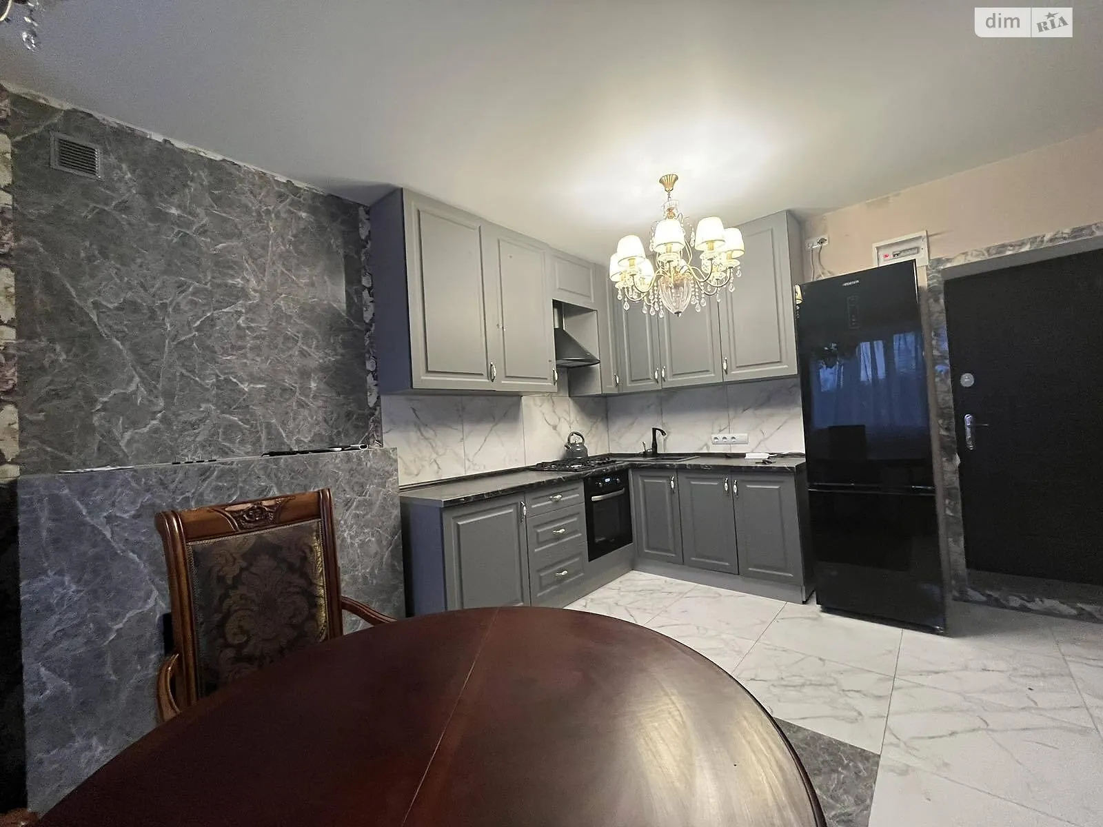 Продается 1-комнатная квартира 39 кв. м в Ирпене, ул. Гайдамацкая, 17Б - фото 1