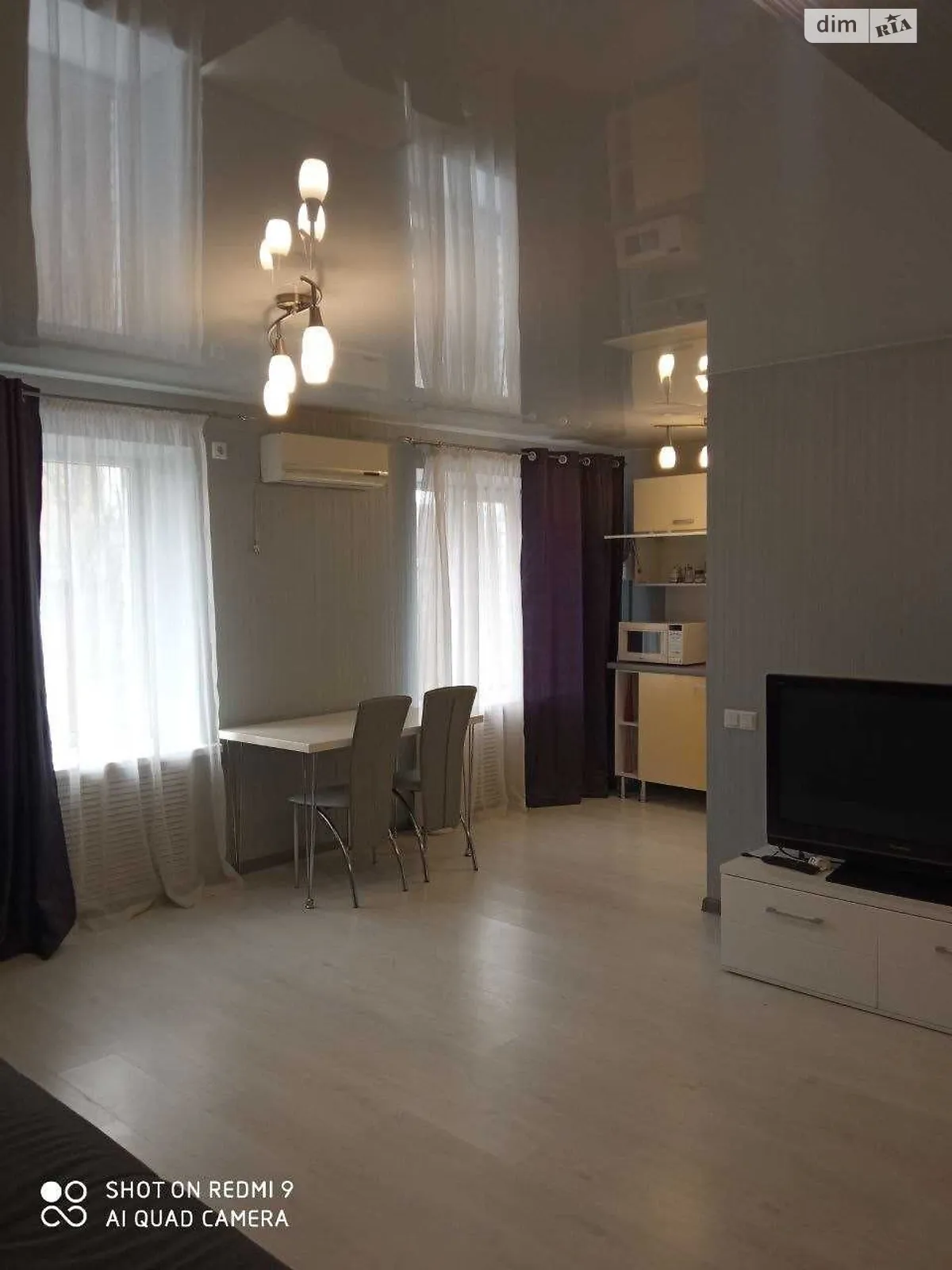 Продается 1-комнатная квартира 53.7 кв. м в Днепре, ул. Прогрессивная, 10 - фото 1