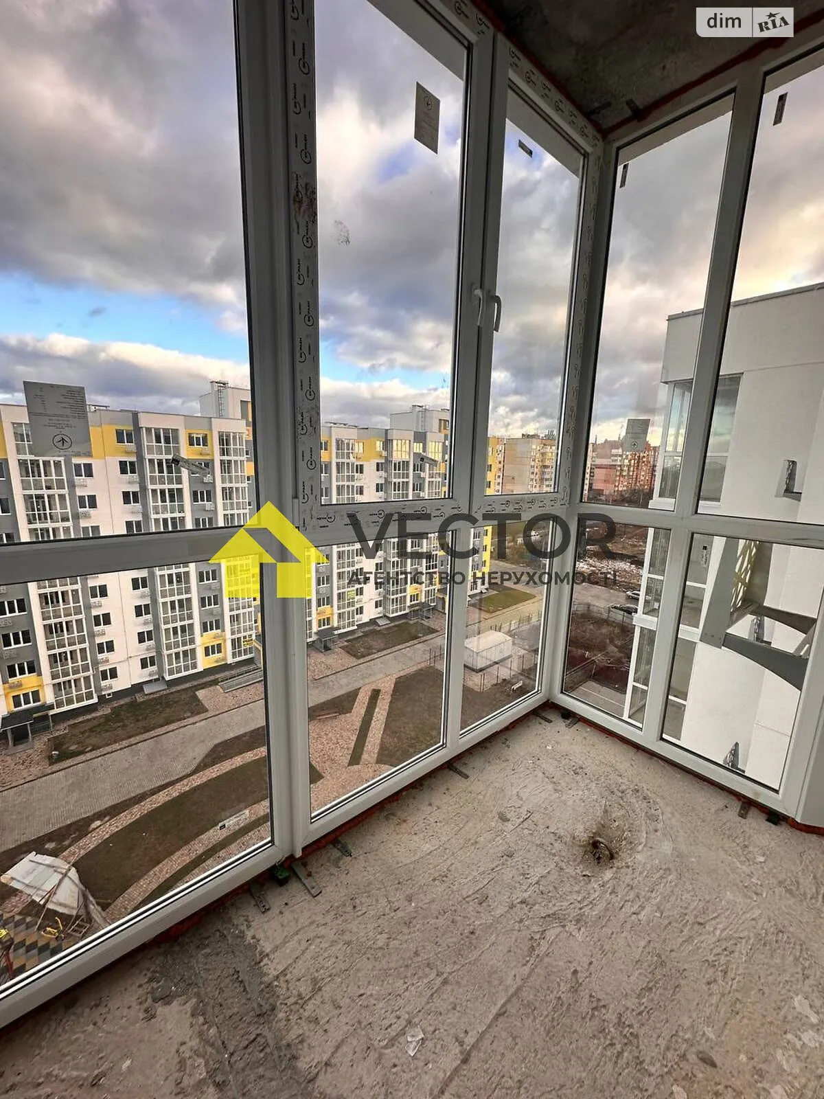 Продається 2-кімнатна квартира 60 кв. м у Полтаві, вул. Башкірцевої Марії, 20 корпус 2 - фото 1