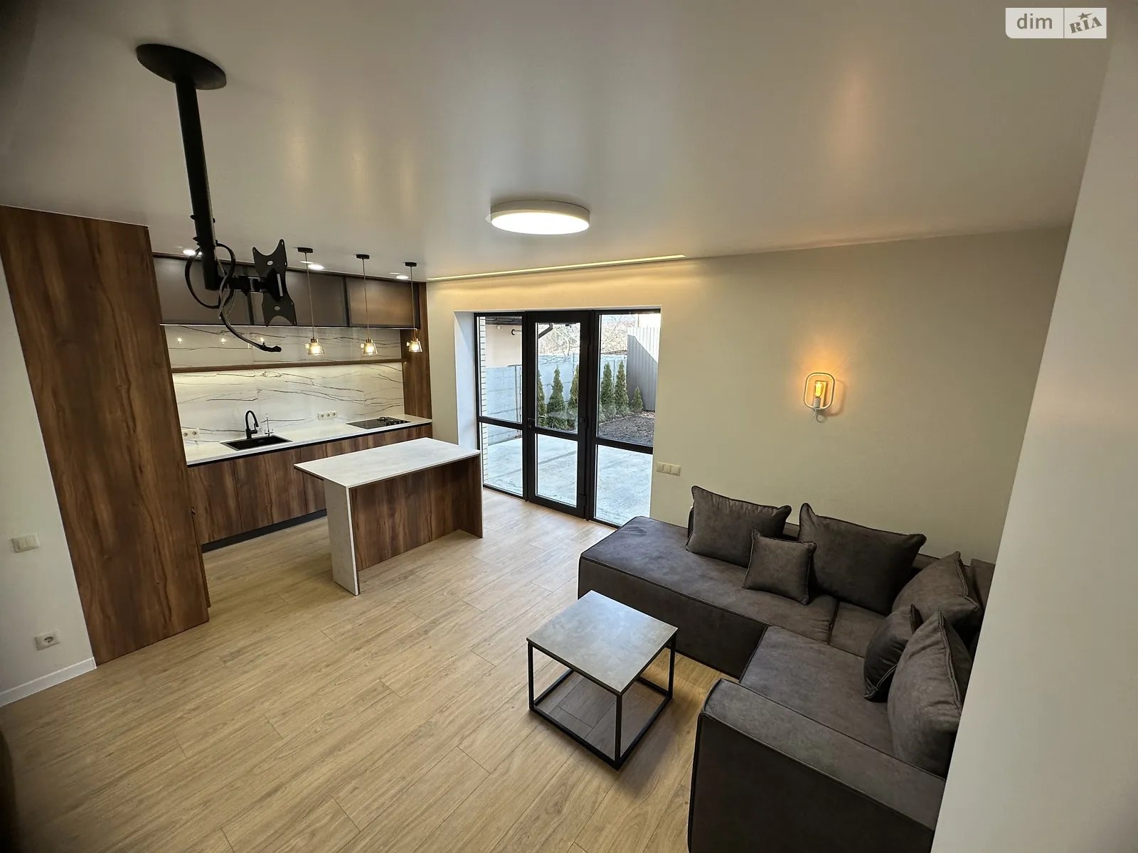 Здається в оренду будинок 2 поверховий 110 кв. м с басейном, цена: 1799 $ - фото 1