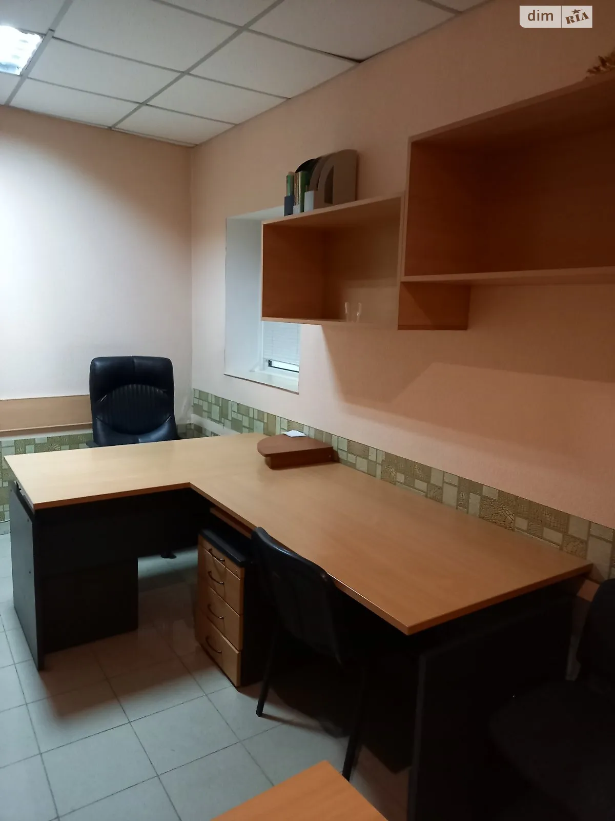 Здається в оренду офіс 50 кв. м в бізнес-центрі, цена: 9000 грн - фото 1