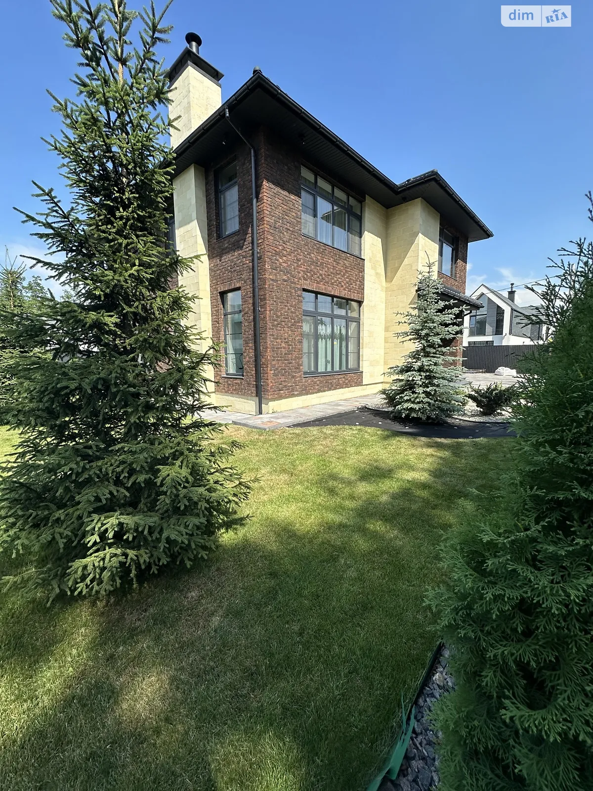 Продается дом на 2 этажа 230 кв. м с верандой, цена: 550000 $ - фото 1
