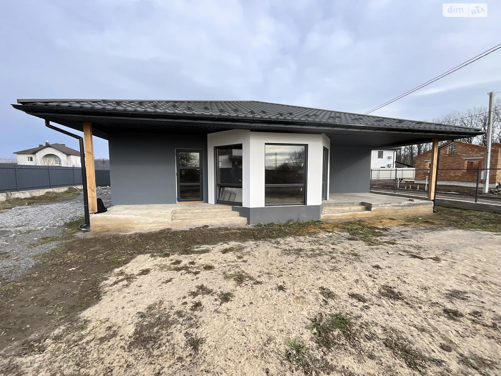 Продається одноповерховий будинок 116 кв. м с басейном, цена: 84000 $ - фото 1