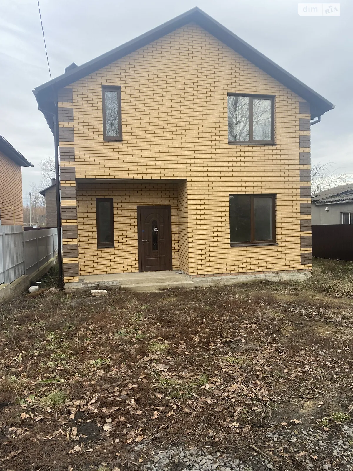Продается дом на 2 этажа 110 кв. м с беседкой, цена: 92000 $ - фото 1