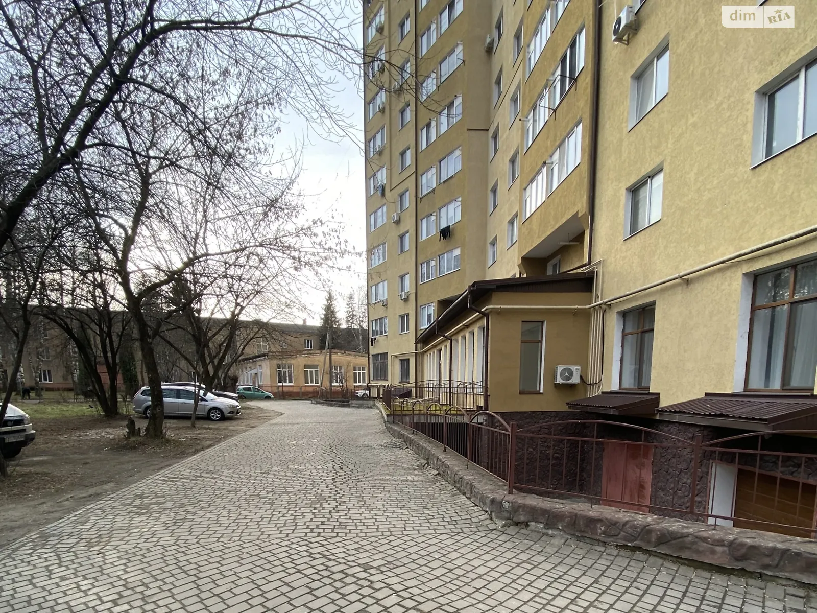 Продается 3-комнатная квартира 107.5 кв. м в Ивано-Франковске, ул. Вячеслава Черновола - фото 1