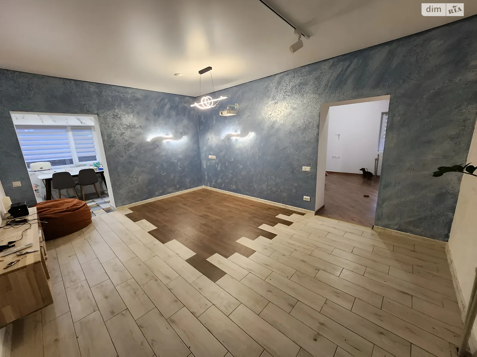 Продается дом на 2 этажа 188 кв. м с подвалом, цена: 99500 $ - фото 1