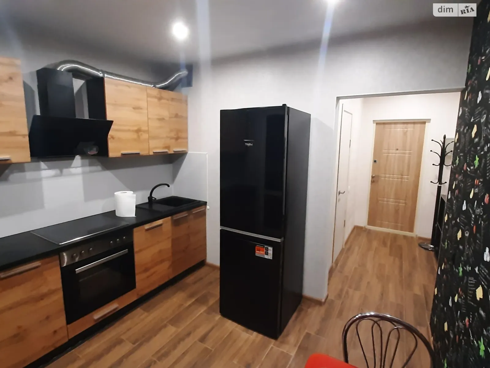 Продается 1-комнатная квартира 37 кв. м в Киеве, ул. Берковецкая, 6А - фото 1