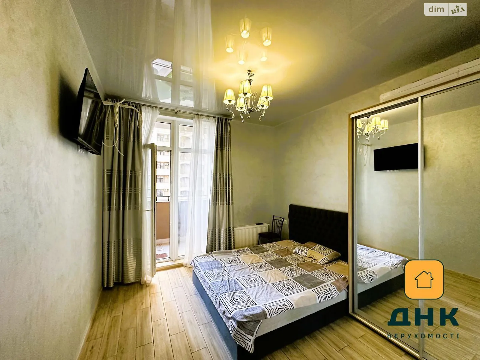 Продается 2-комнатная квартира 50 кв. м в Одессе, пер. Курортный, 1 - фото 1