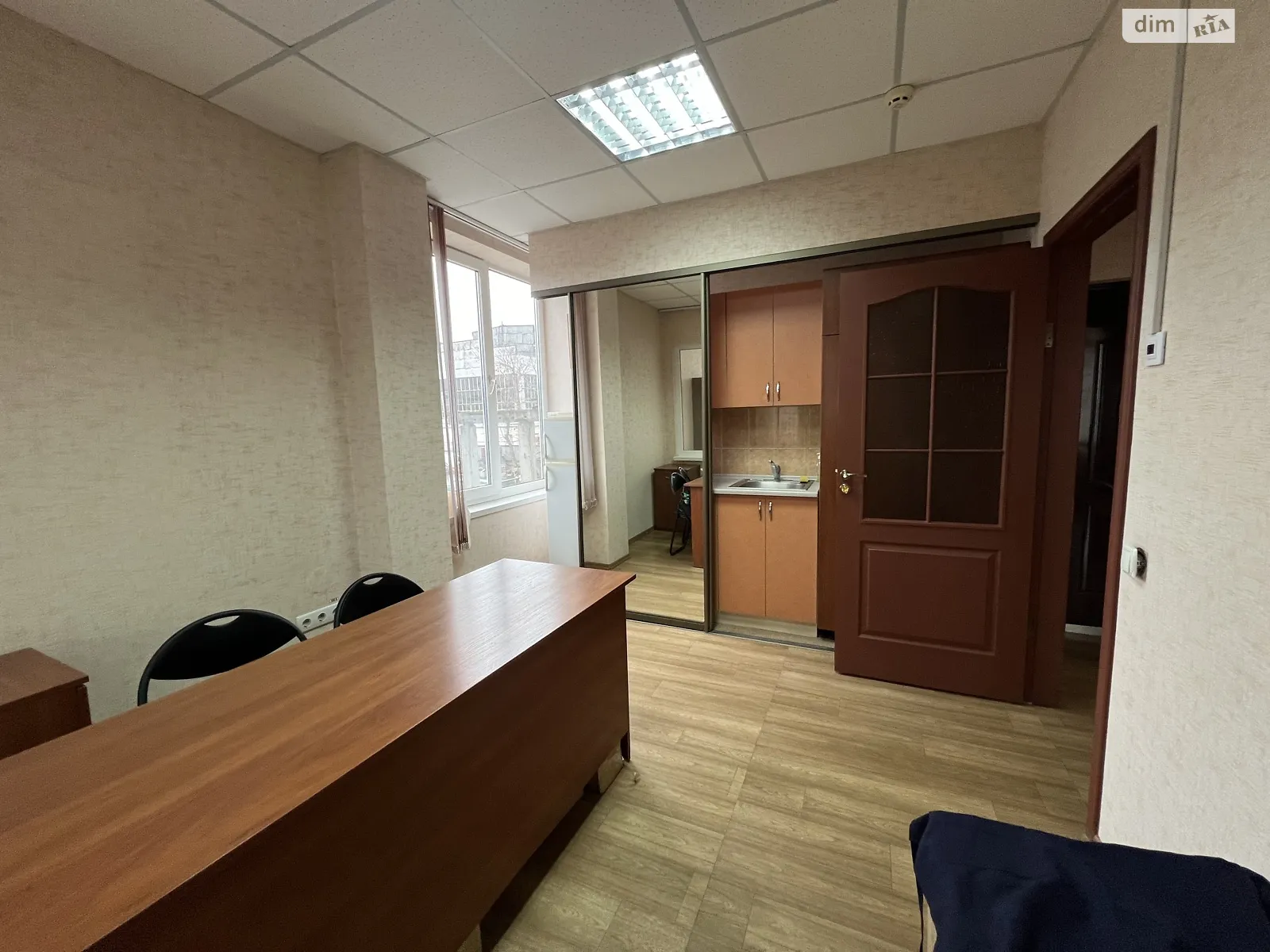 Здається в оренду офіс 46 кв. м в бізнес-центрі, цена: 6900 грн - фото 1