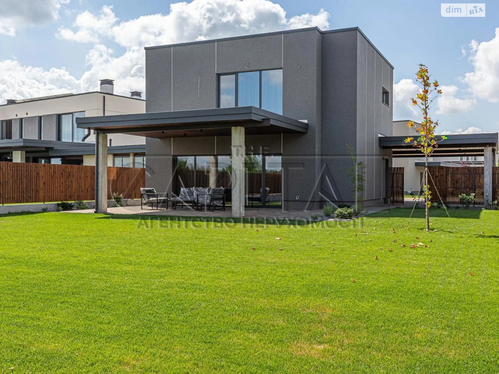 Продається будинок 2 поверховий 192 кв. м з садом, цена: 451200 $ - фото 1