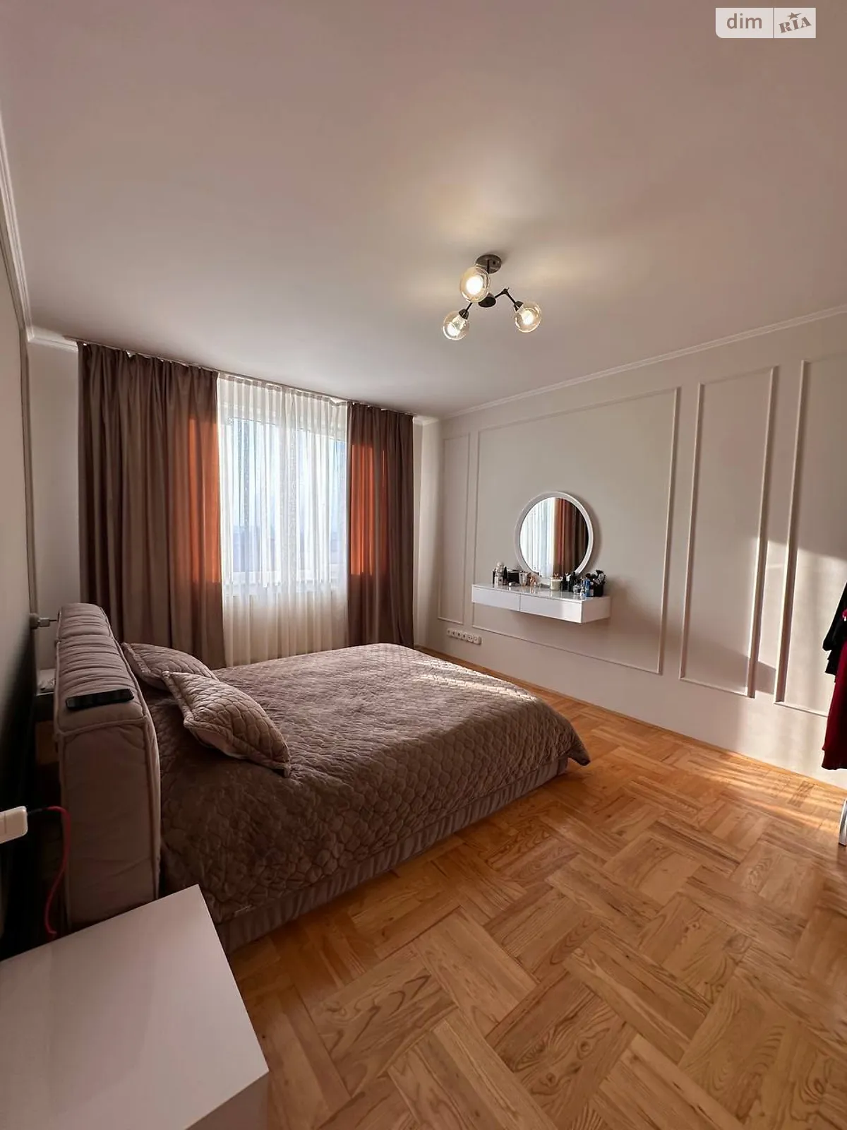 Продается 5-комнатная квартира 97 кв. м в Хусте, ул. Карпатской Сечи - фото 1