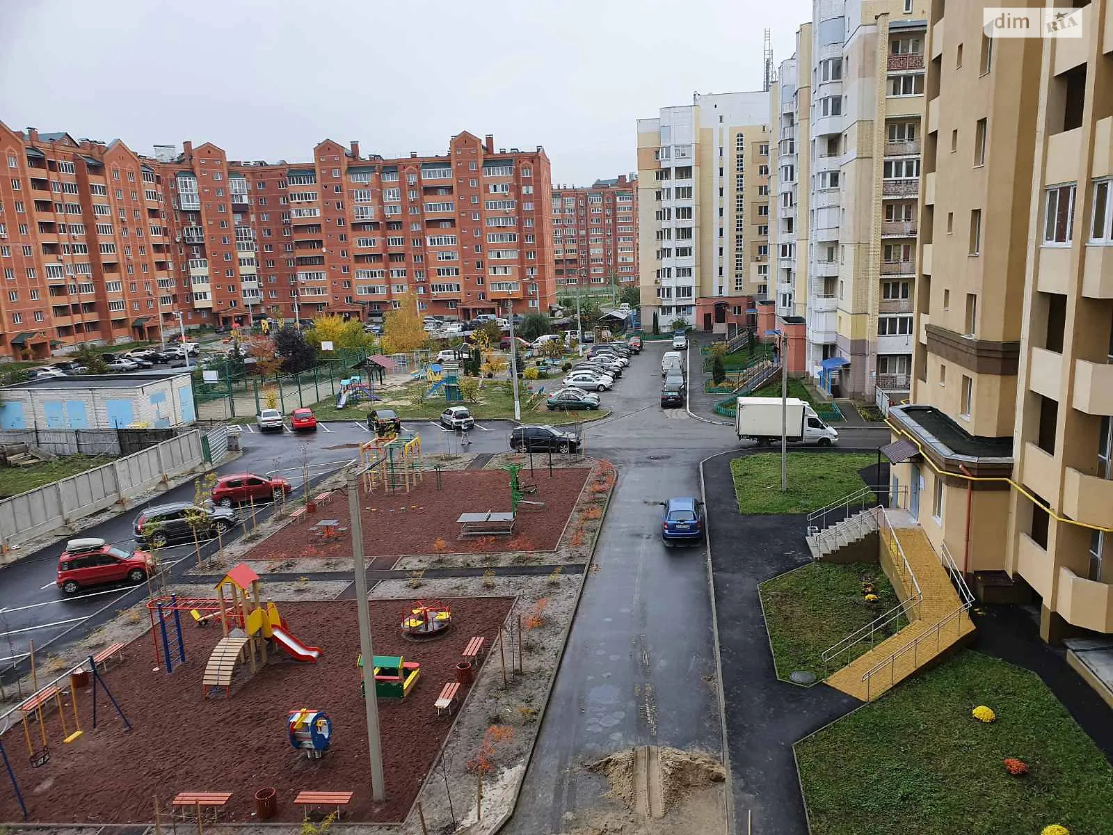 Продається 2-кімнатна квартира 80.9 кв. м у Борисполі, вул. Віктора Йови, 1 - фото 1