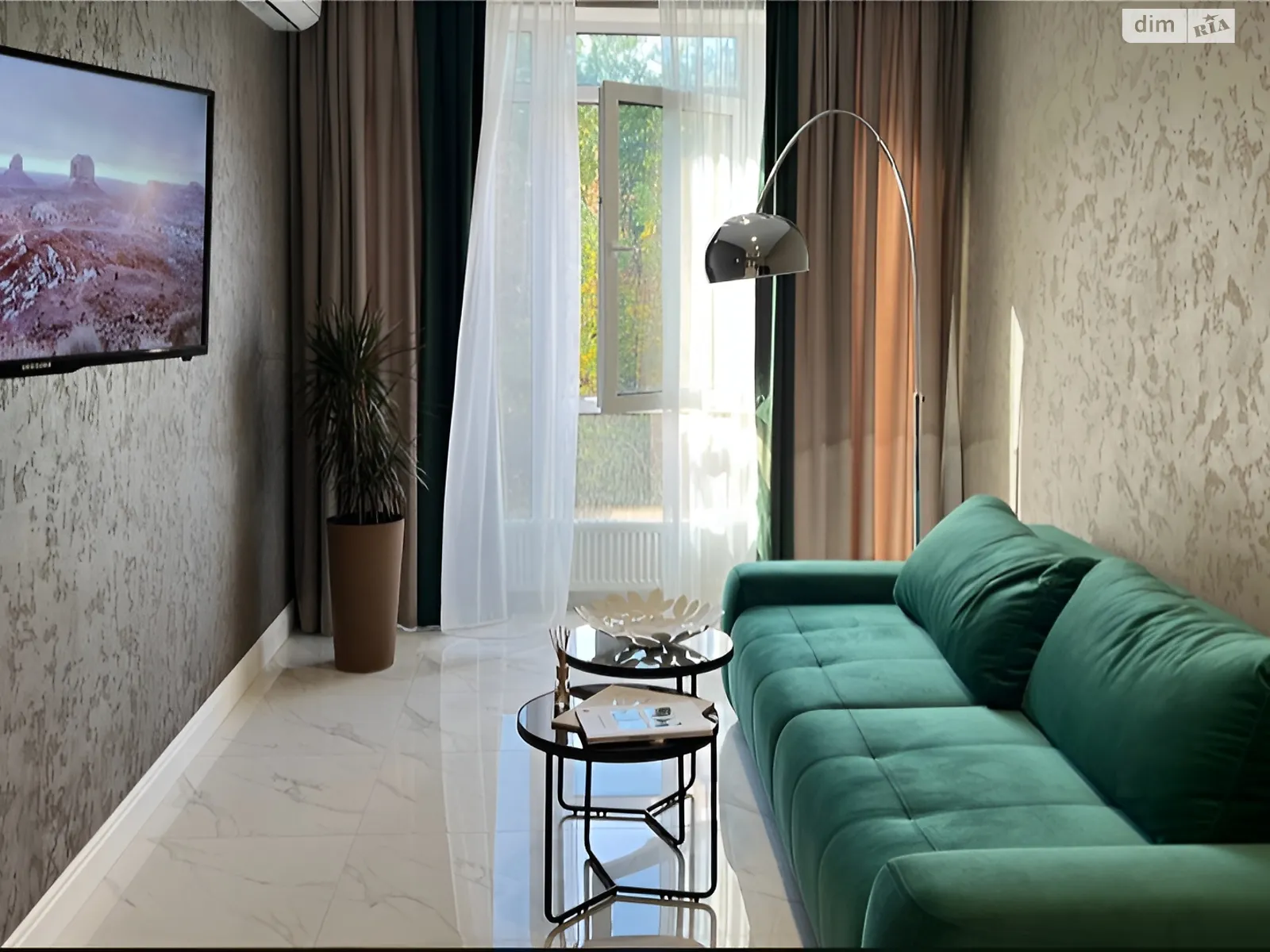 Продається 2-кімнатна квартира 56.6 кв. м у Одесі, вул. Приморська, 47 - фото 1