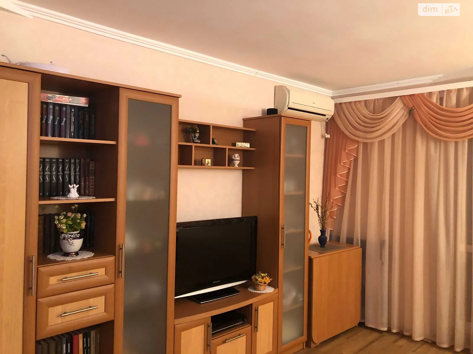 Продается 3-комнатная квартира 65 кв. м в Днепре, ул. Осенняя, 9Б - фото 1