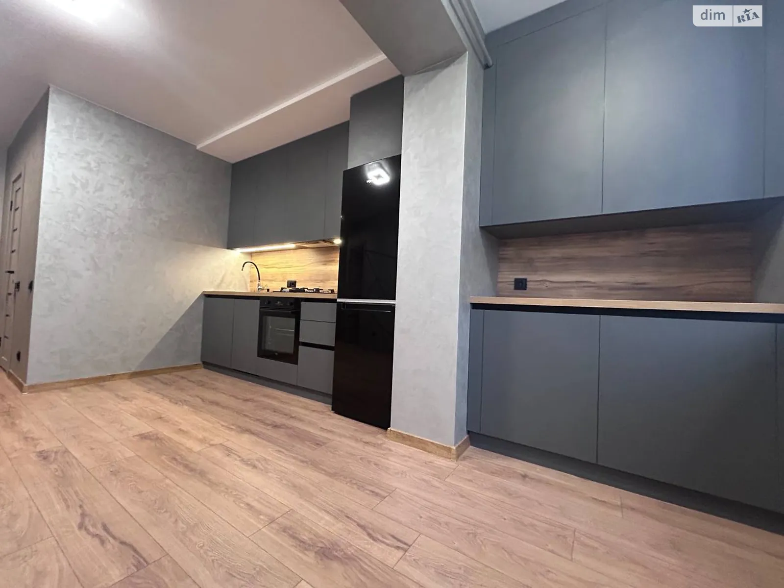 Продается 1-комнатная квартира 40.5 кв. м в Ровно, ул. Соборная, 285И - фото 1