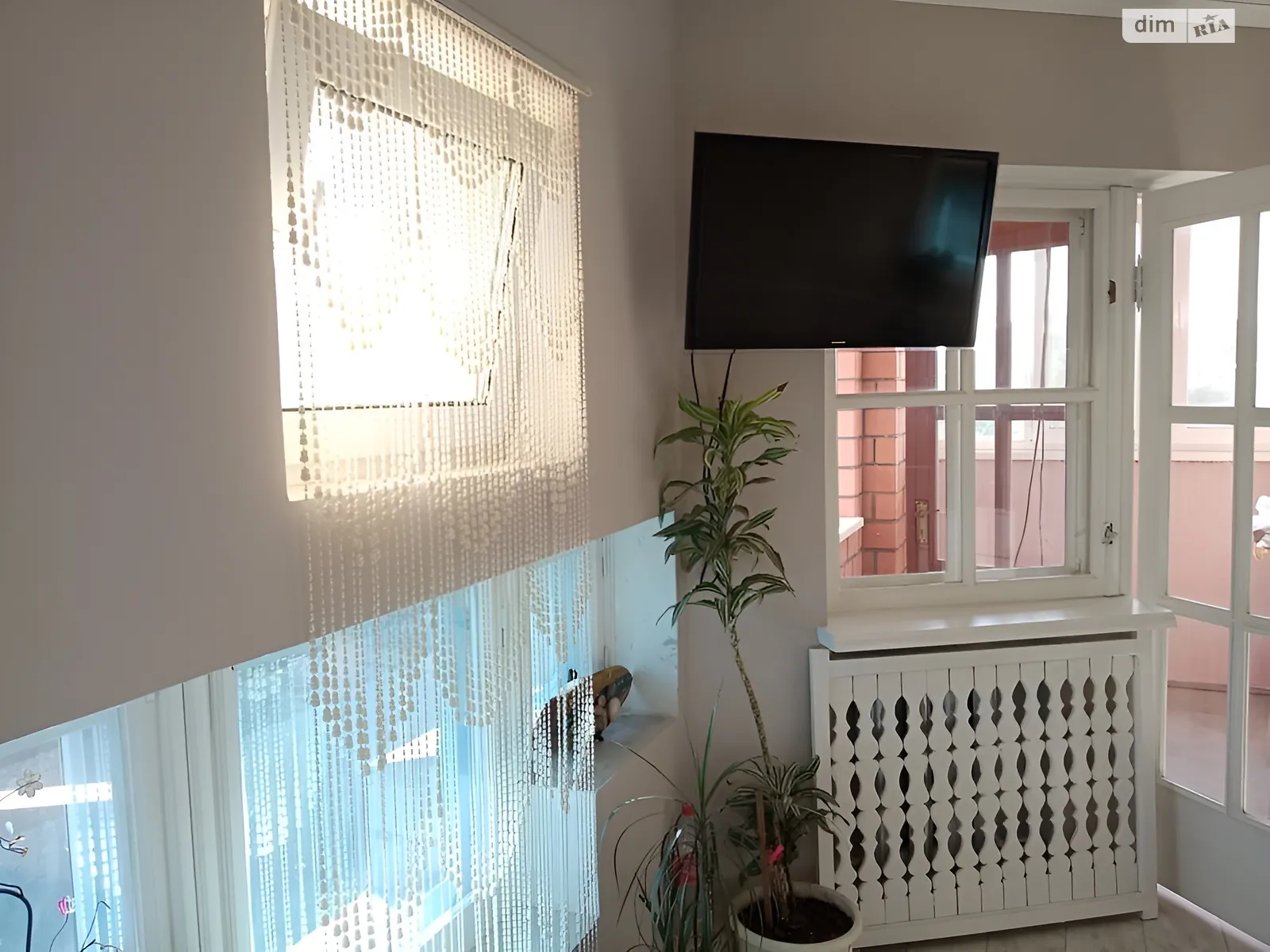 Продається будинок 3 поверховий 250 кв. м з садом, цена: 107000 $ - фото 1
