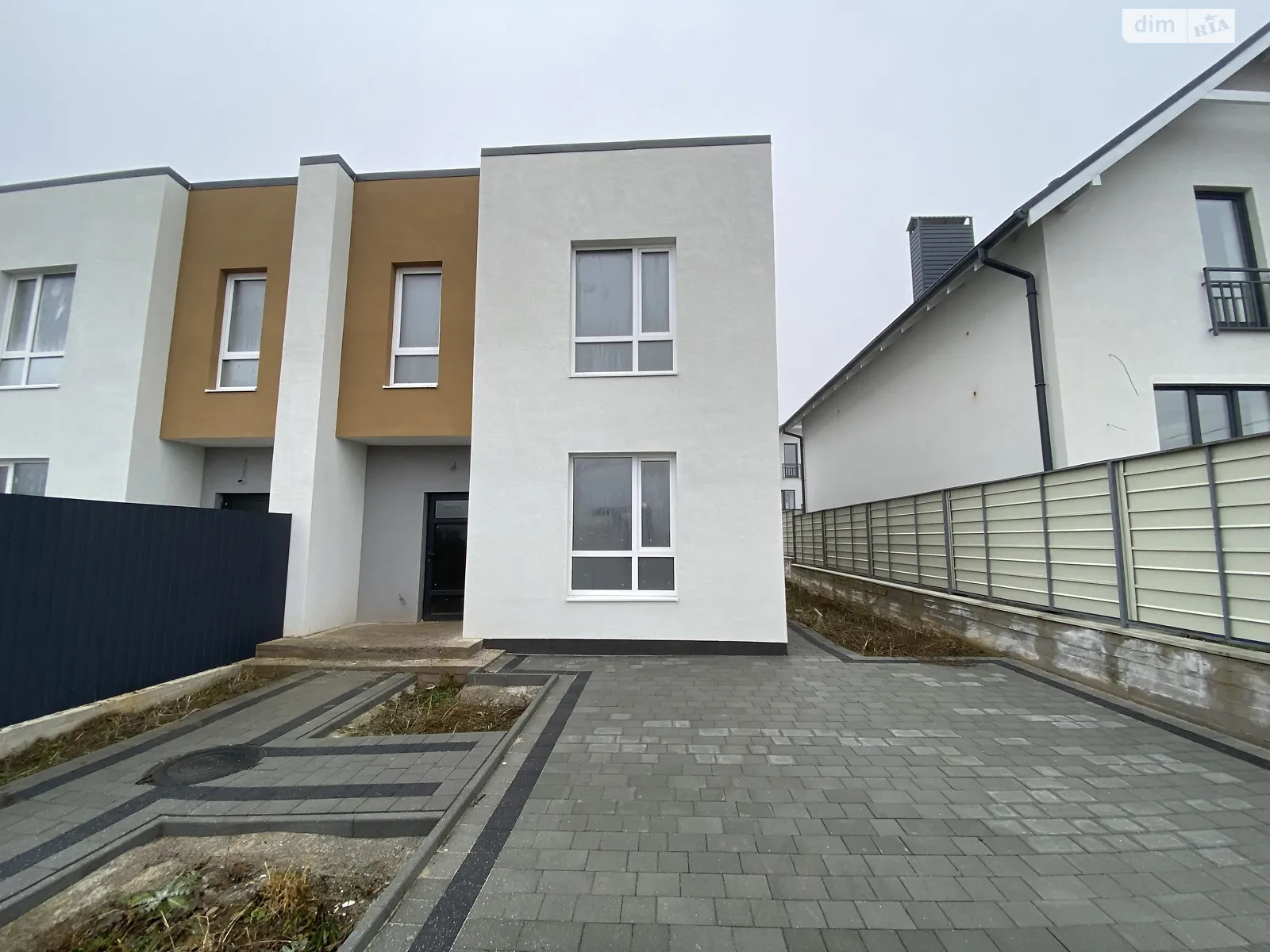 Продається частина будинку 120 кв. м з гаражем, цена: 105000 $ - фото 1