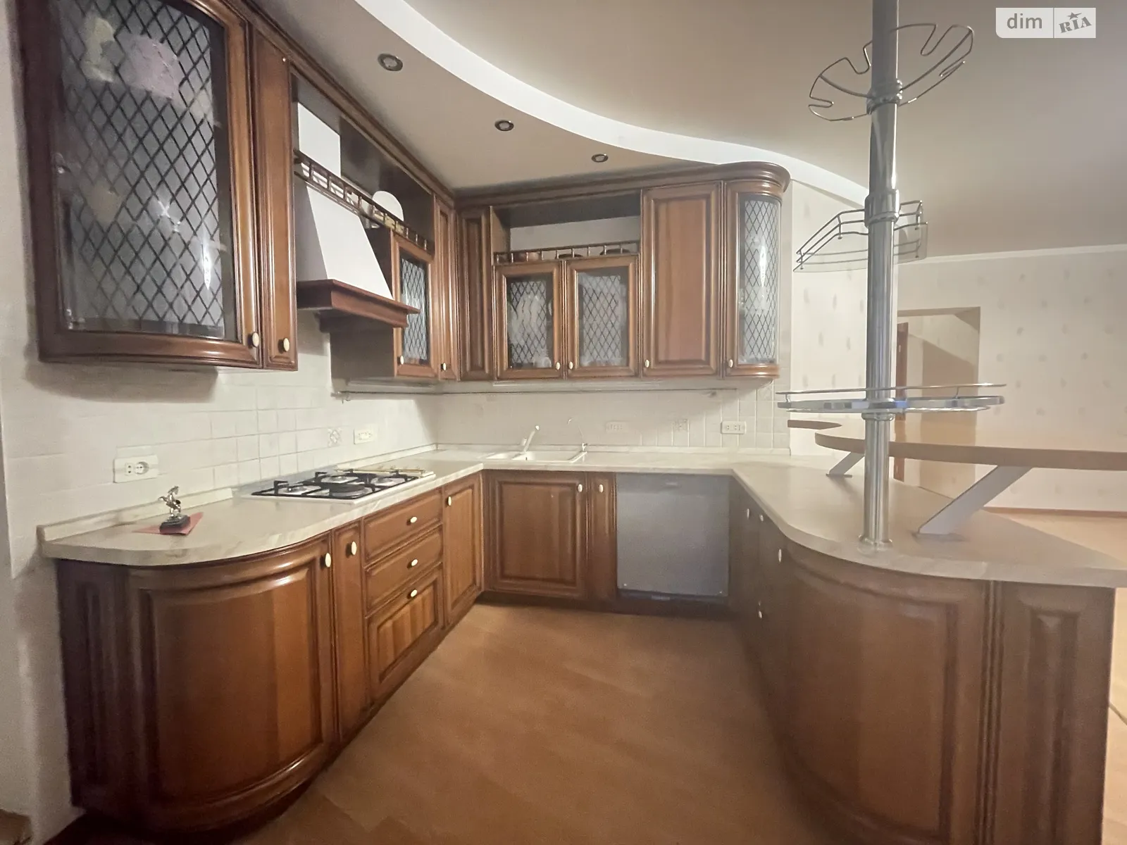 Продается 3-комнатная квартира 105 кв. м в Черноморске, ул. Парковая - фото 1
