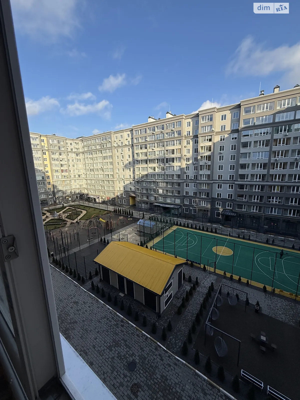 Продается 2-комнатная квартира 64 кв. м в Буче, ул. Ивана Кожедуба, 4В - фото 1